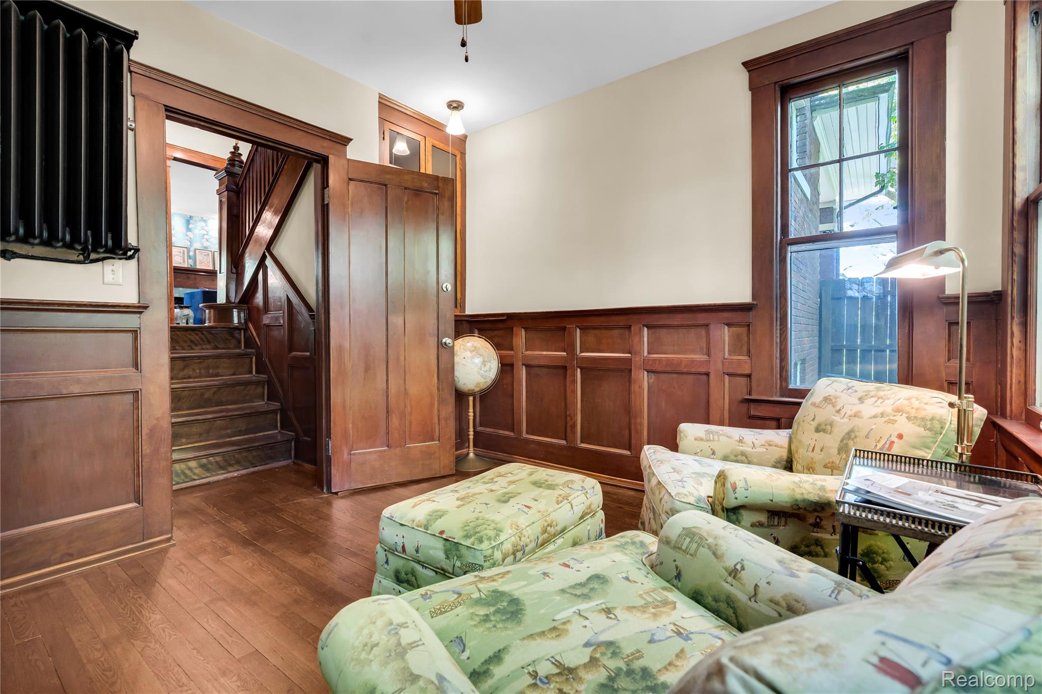 658 Longfellow Street Property Photo 33
