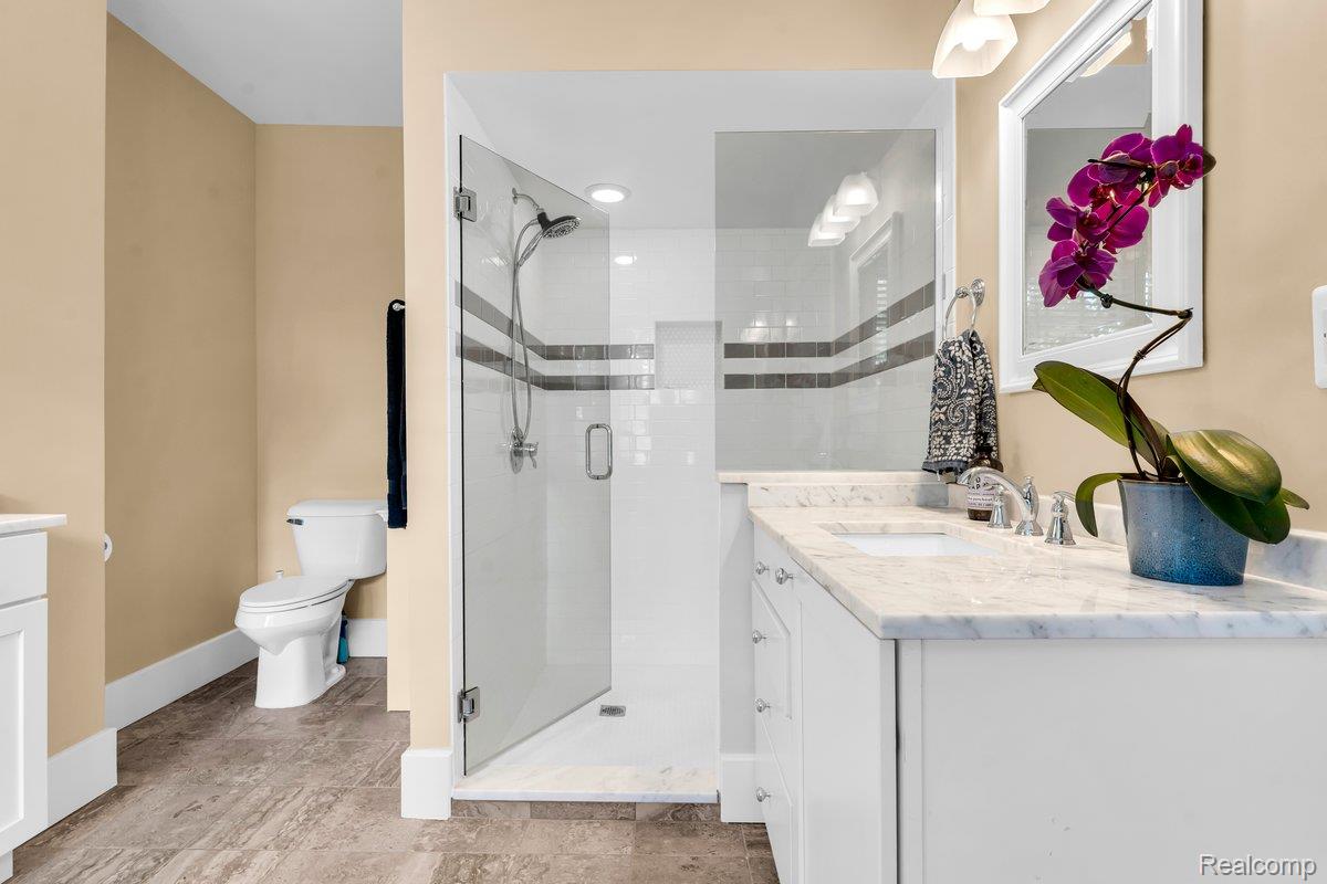 658 Longfellow Street Property Photo 43