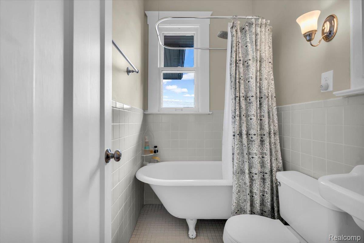 658 Longfellow Street Property Photo 59