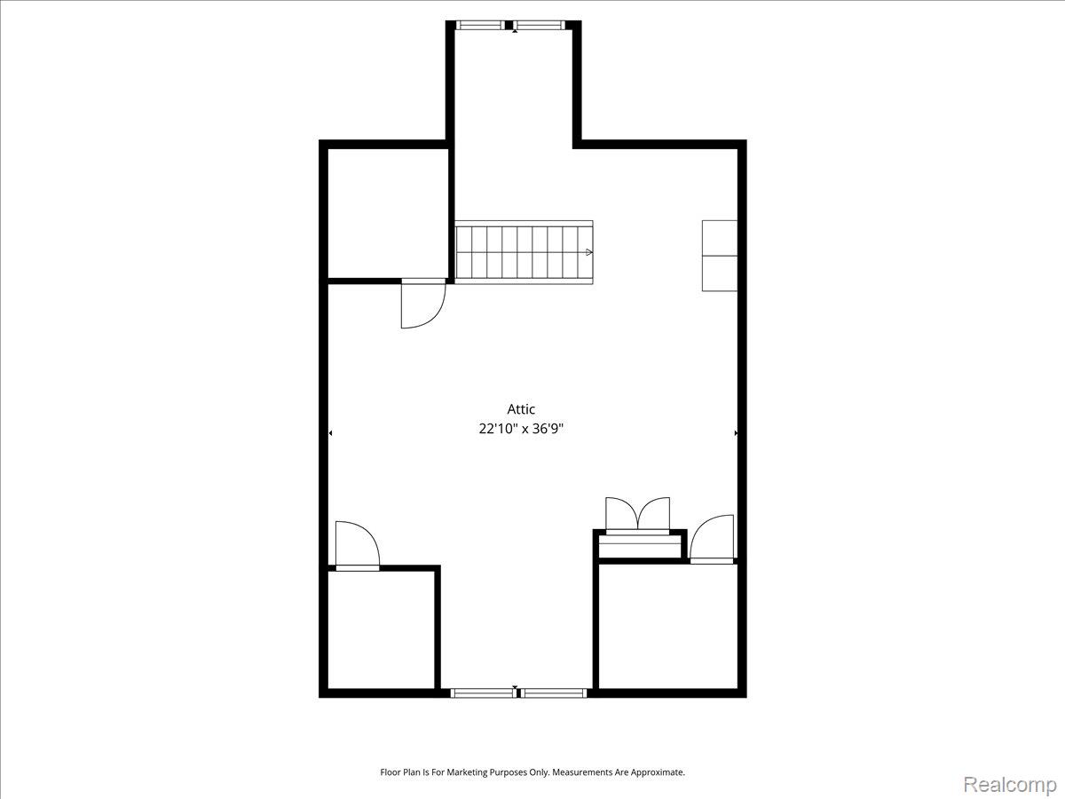 658 Longfellow Street Property Photo 79