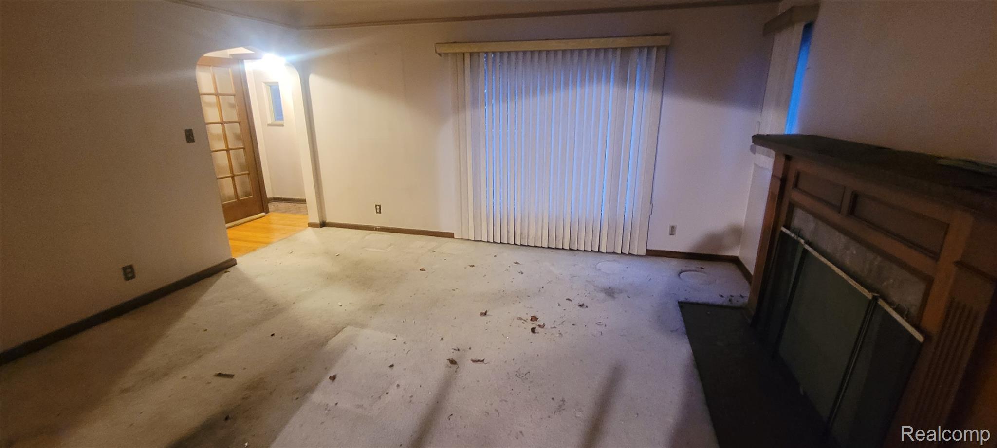 16660 Whitcomb Street Property Photo 5