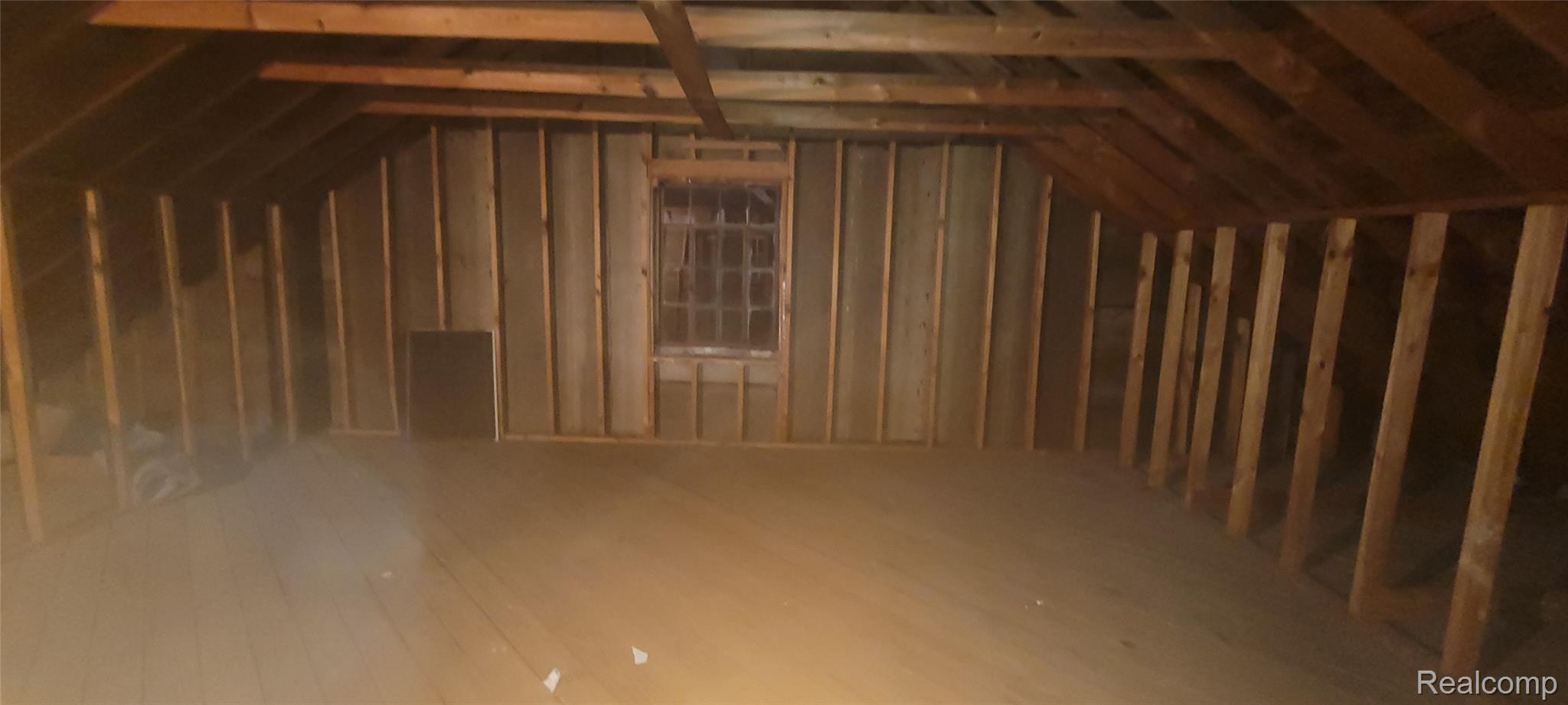 16660 Whitcomb Street Property Photo 29
