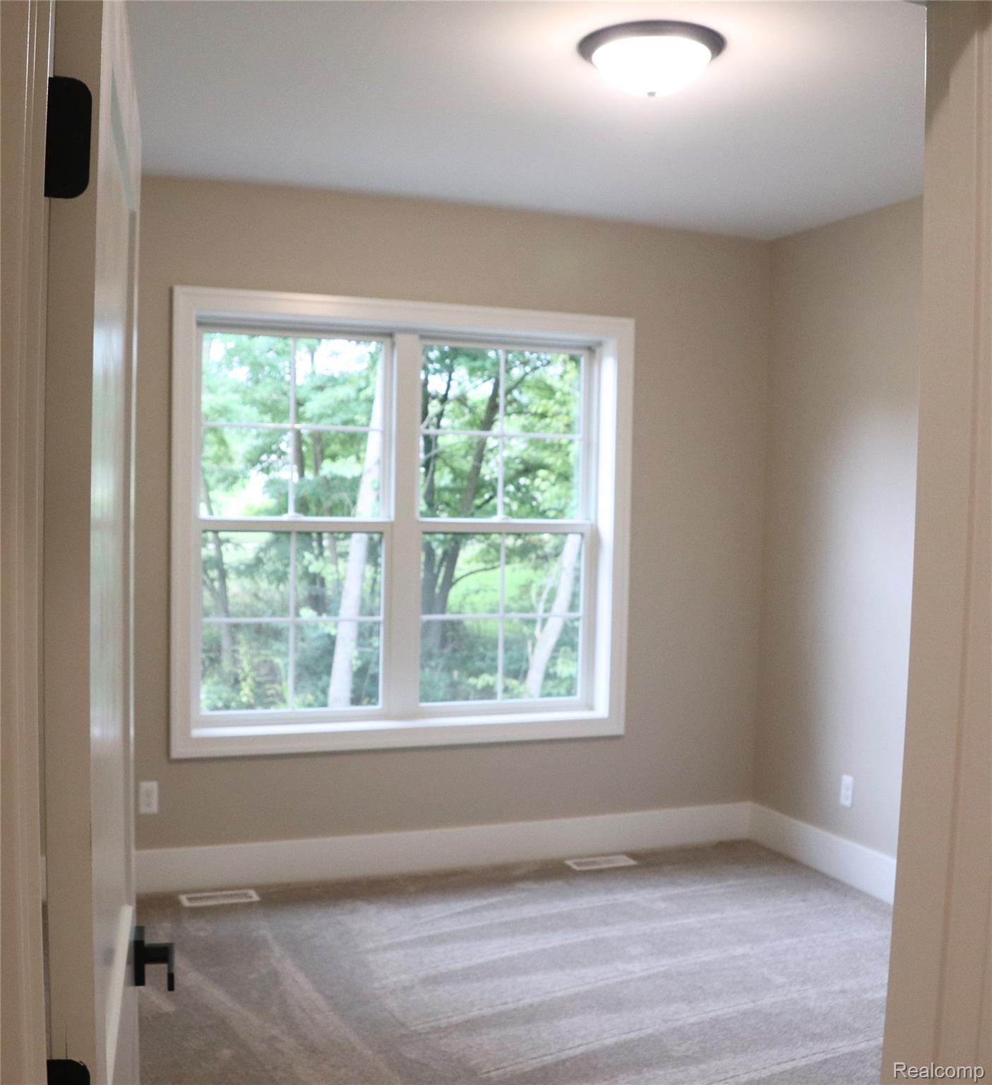 7877 Donegal Court Property Photo 10