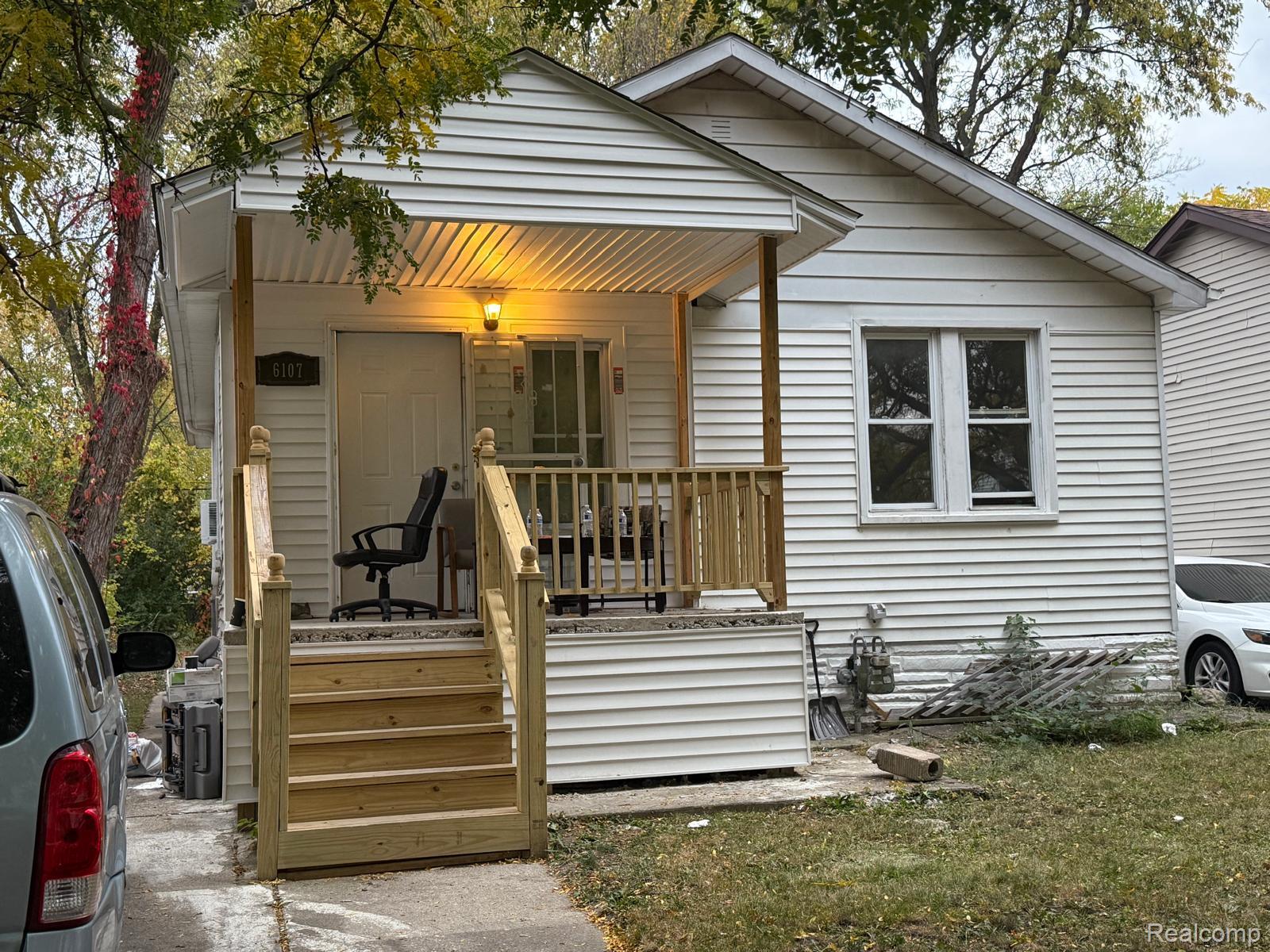 6107 Auburn Property Photo 1