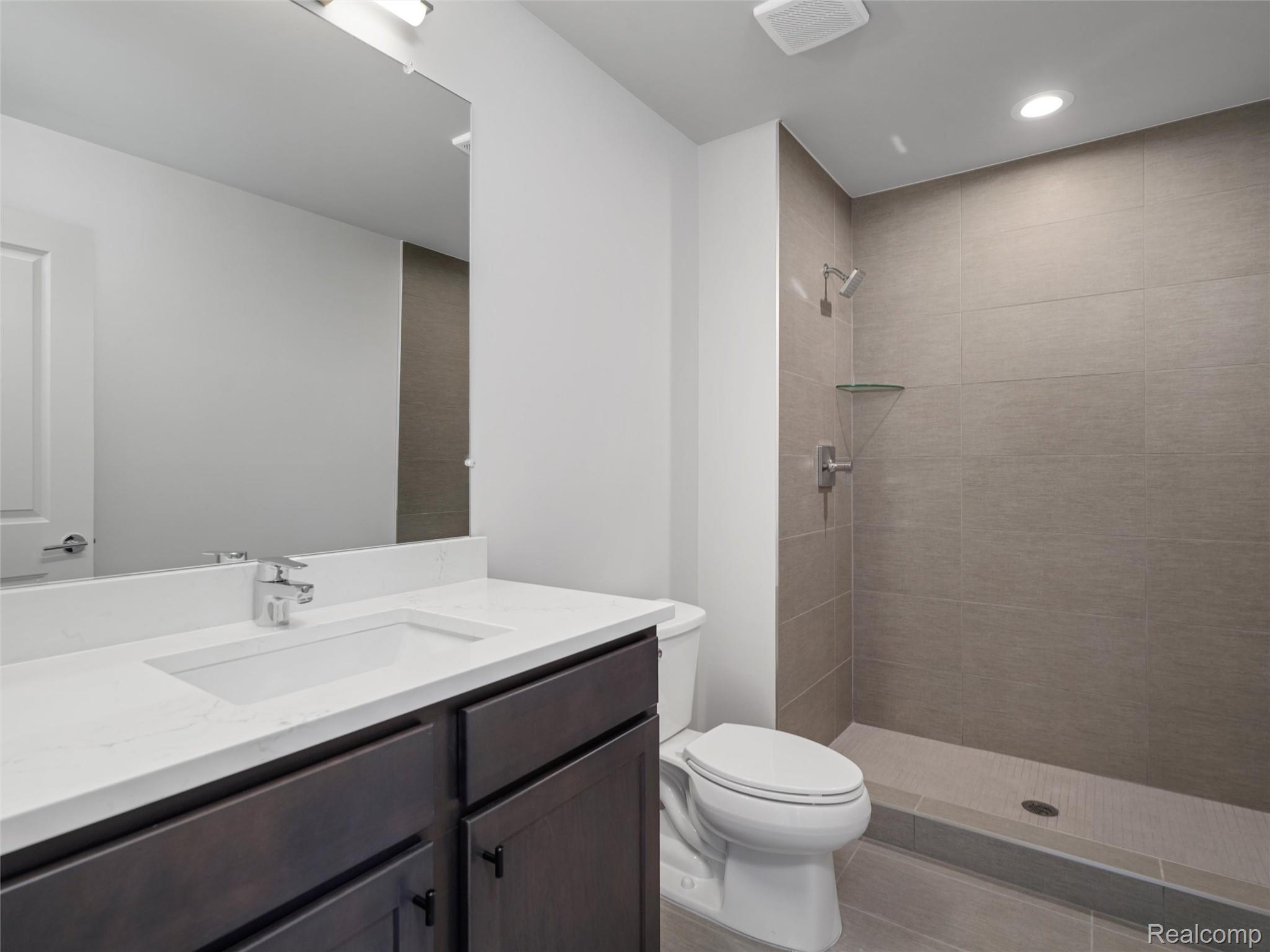 3941 Capstan Ct Property Photo 24