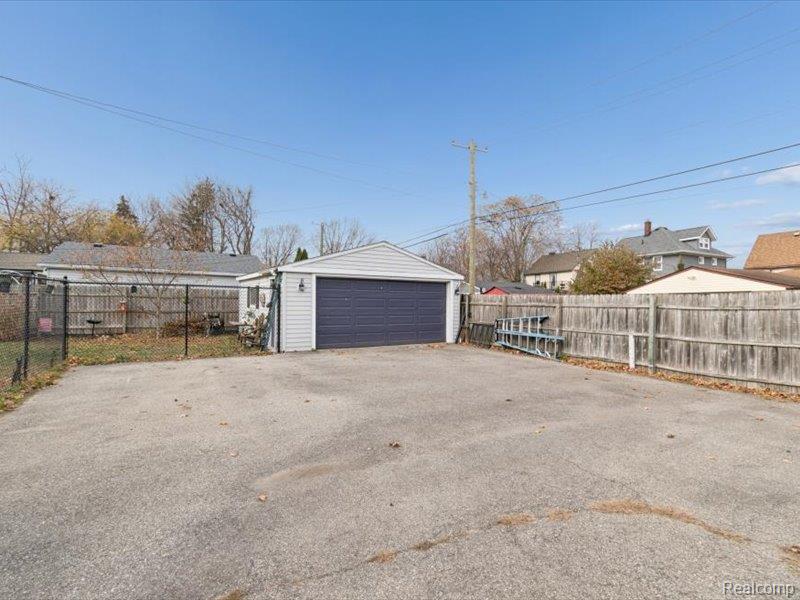 404 Pine Street Property Photo 50