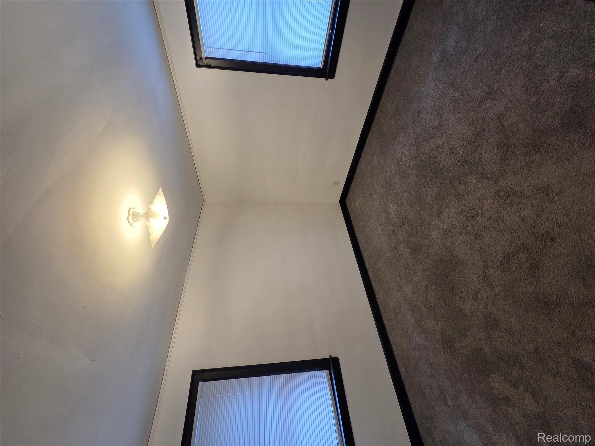15736 Ohio Street Property Photo 15