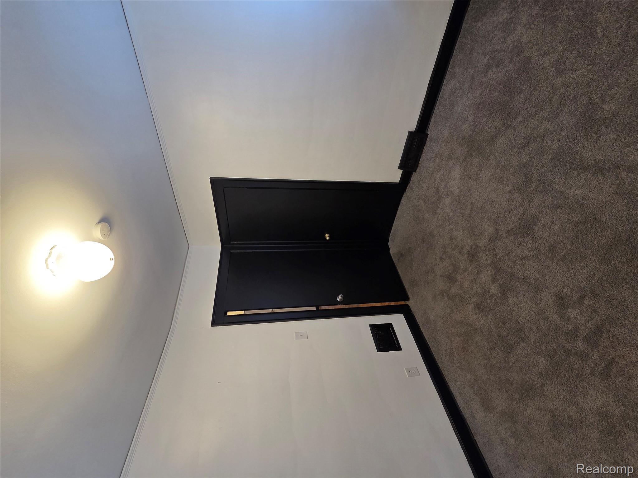 15736 Ohio Street Property Photo 16