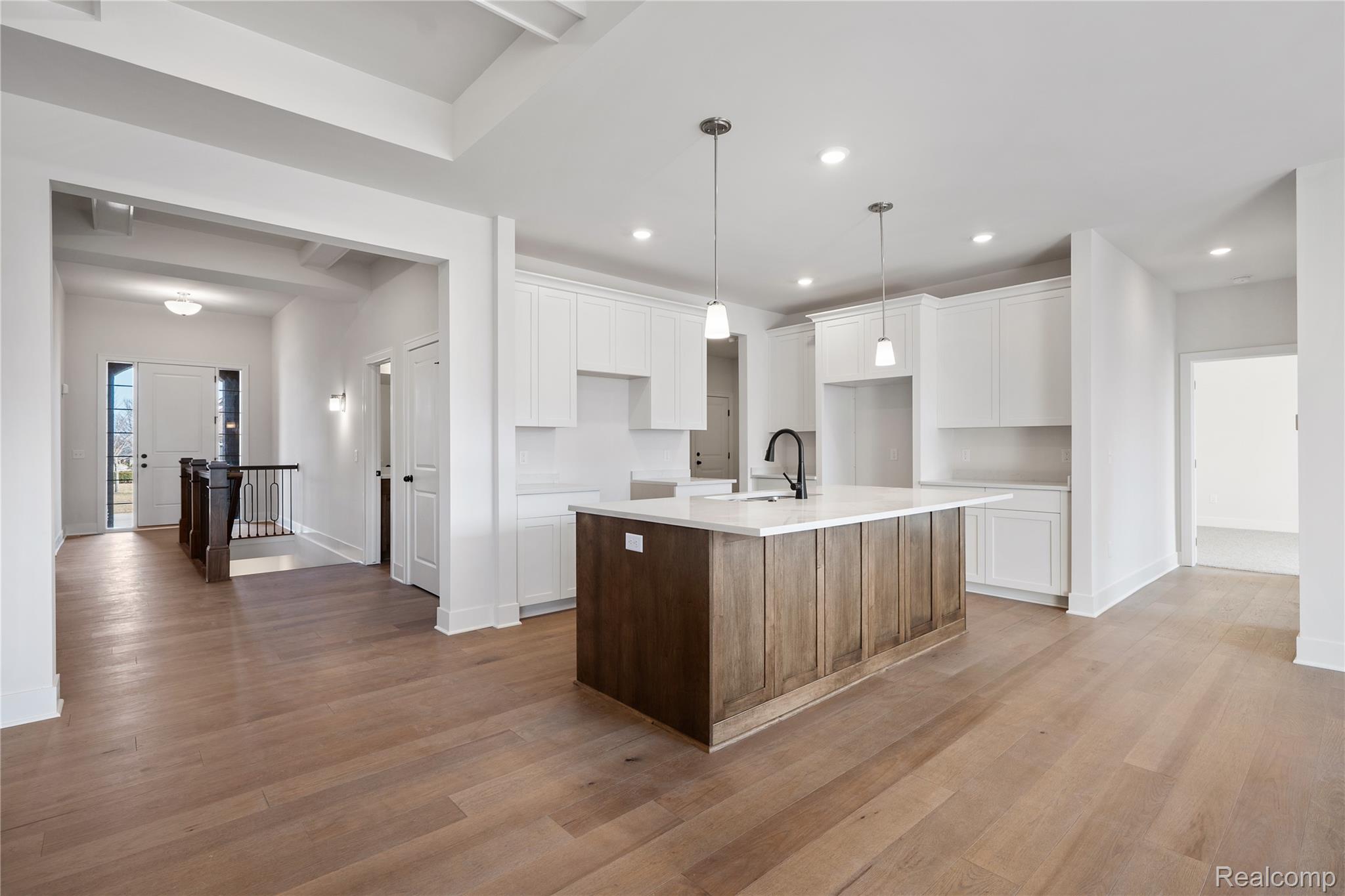 7110 Dryden Road Property Photo 12