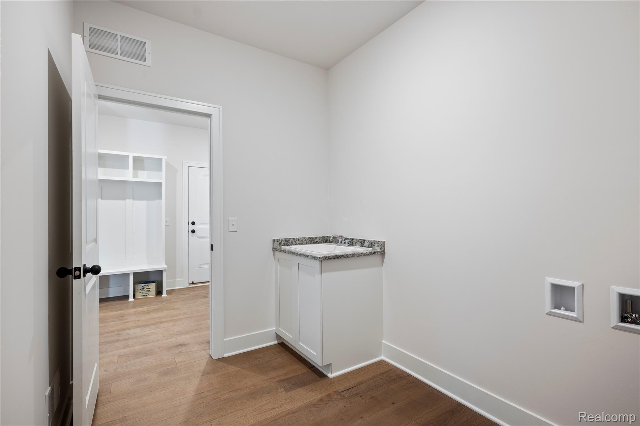 7110 Dryden Road Property Photo 48