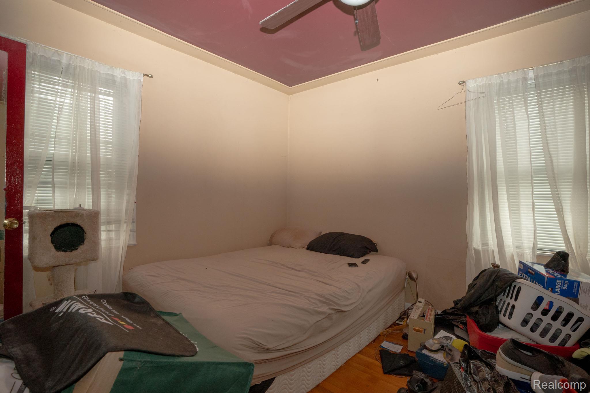 23011 Normandy Avenue Property Photo 11