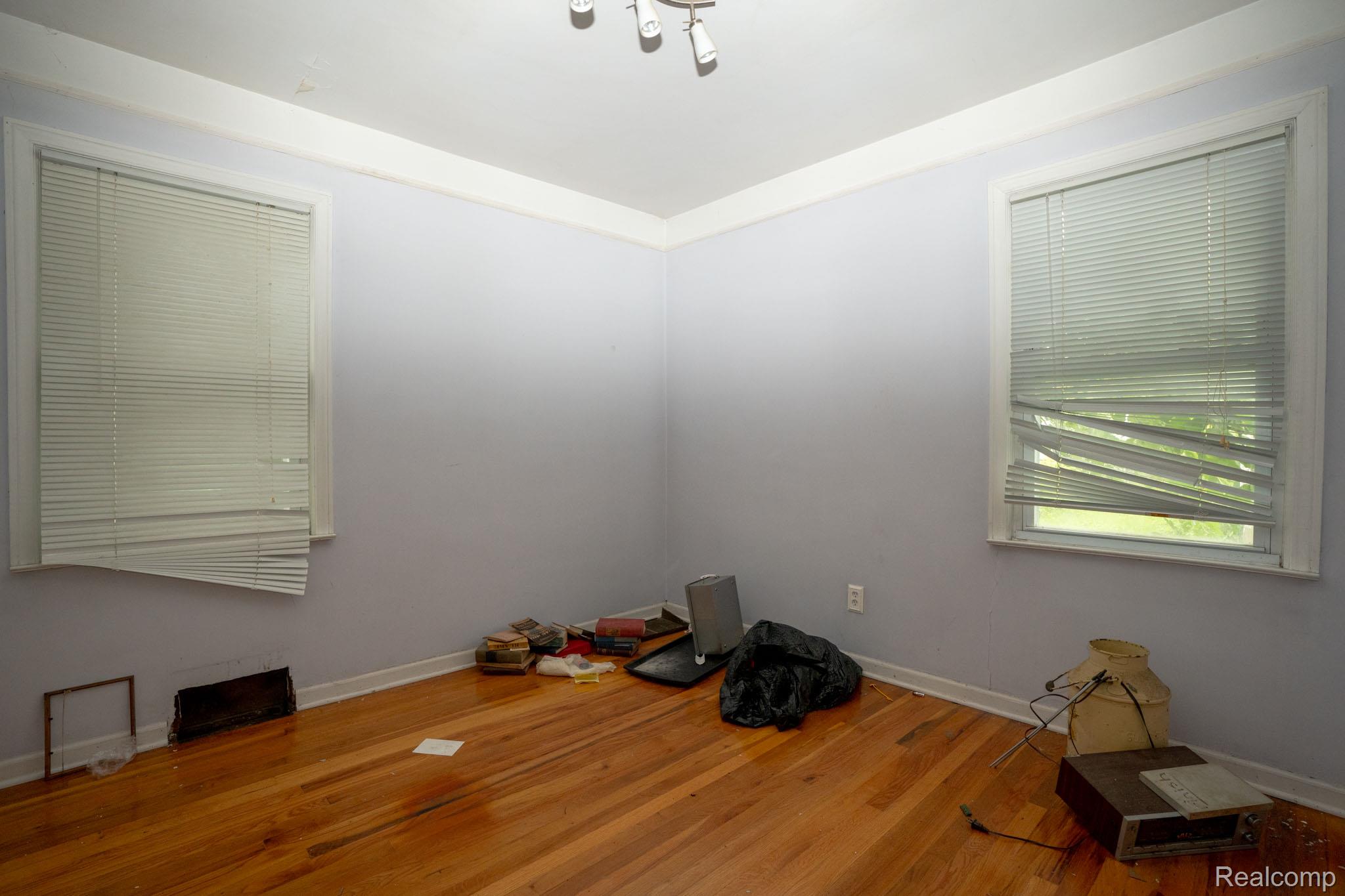 23011 Normandy Avenue Property Photo 13
