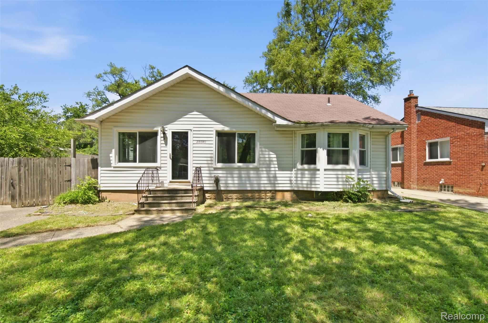 28640 Oakwood Street Property Photo 1