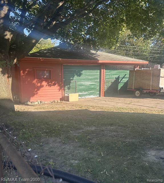 6500 Southfield Road Property Photo 3