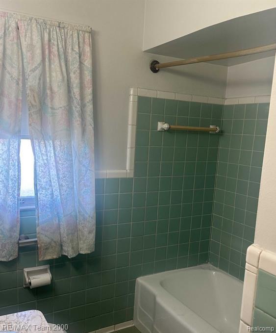 6500 Southfield Road Property Photo 5
