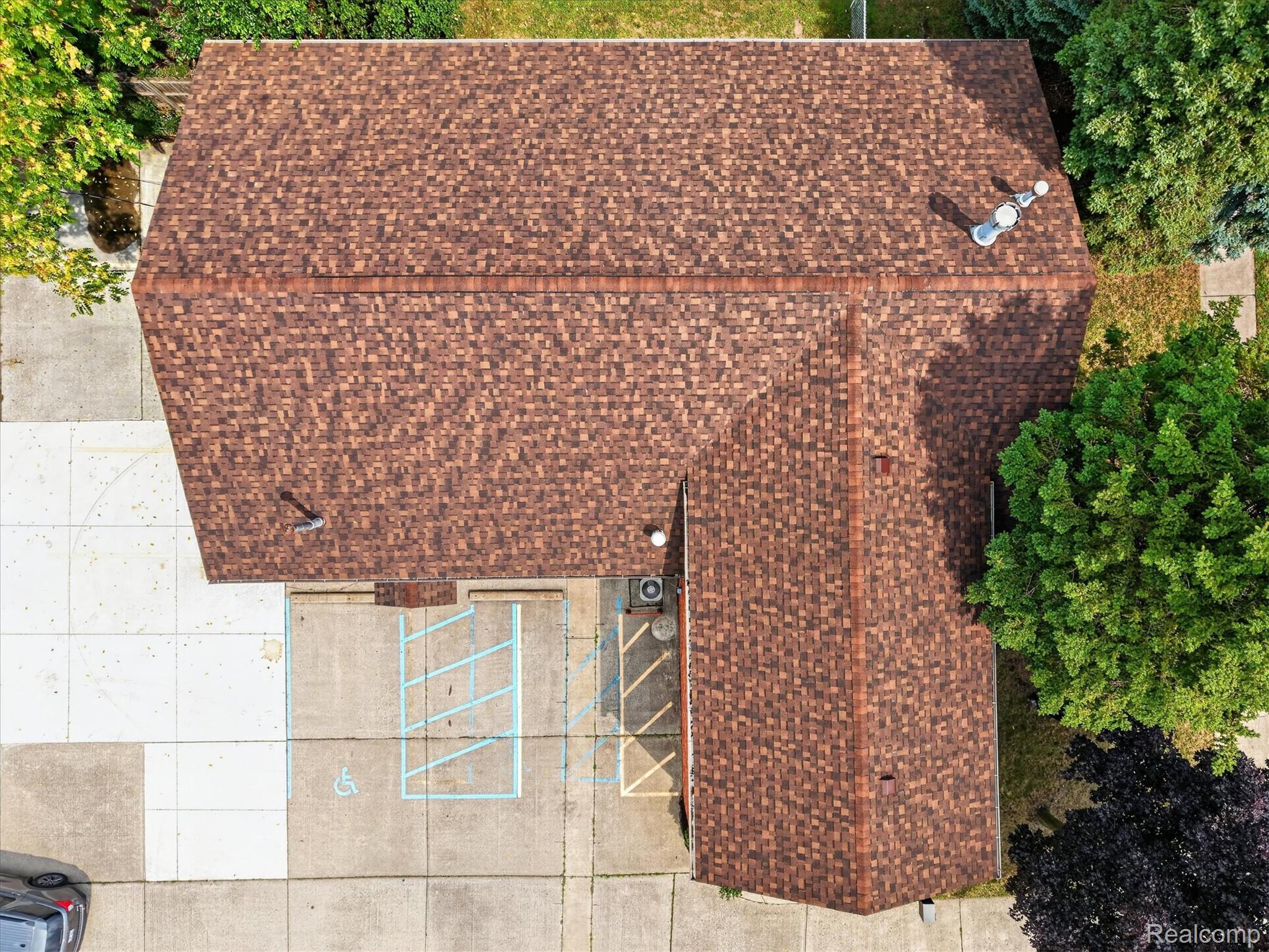 36050 Goddard Road Property Photo 5