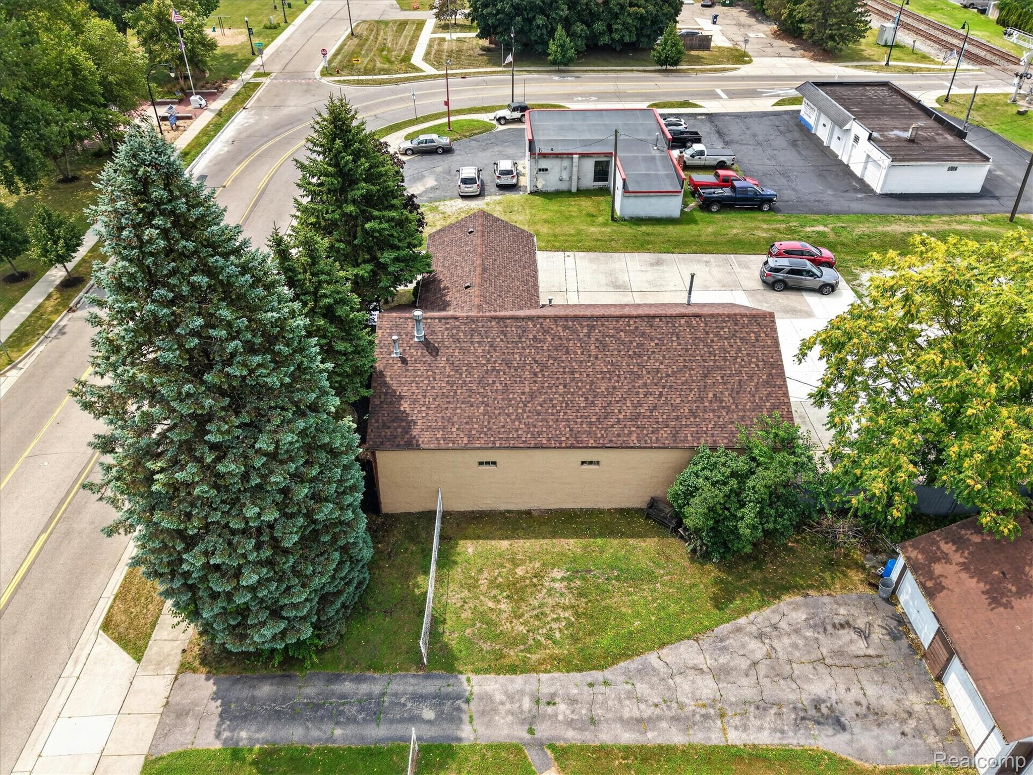 36050 Goddard Road Property Photo 33