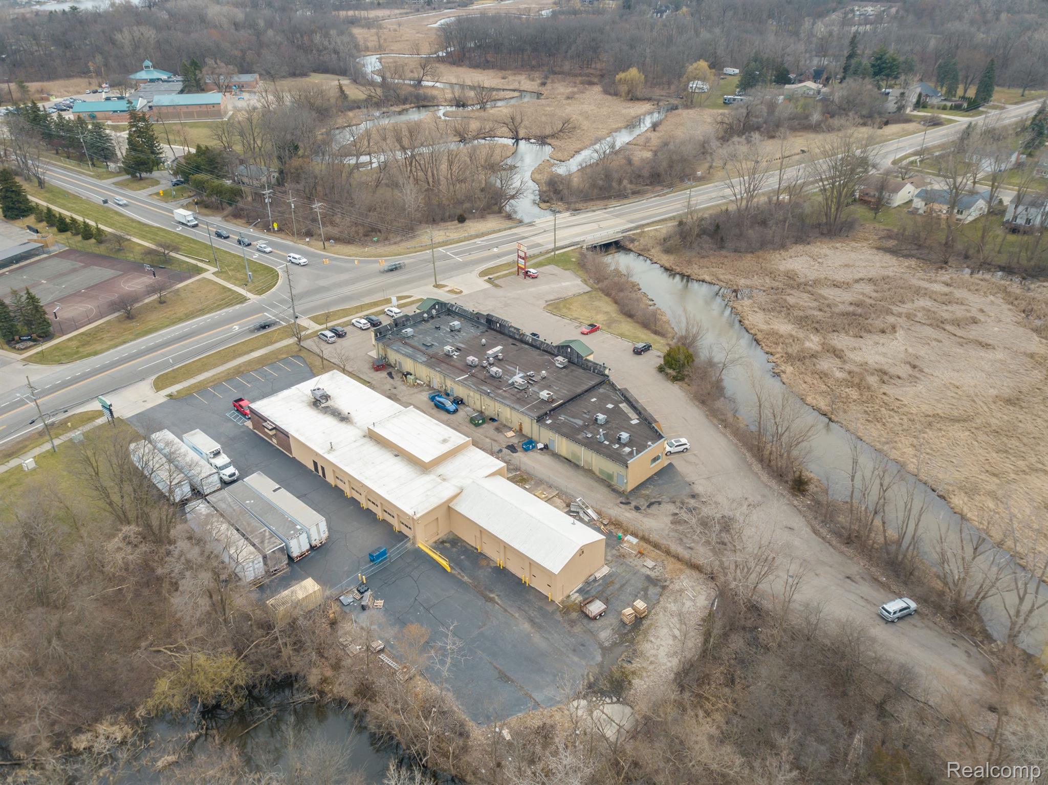 5574 Cooley Lake Road Property Photo 10