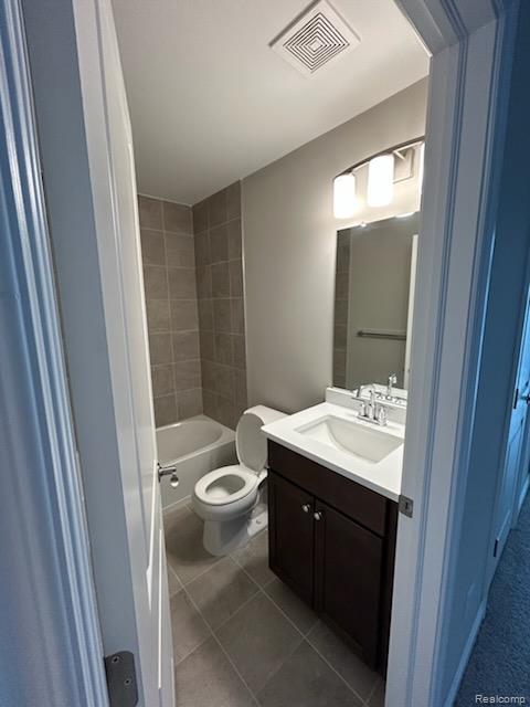 845 Canterbury Lane Property Photo 4