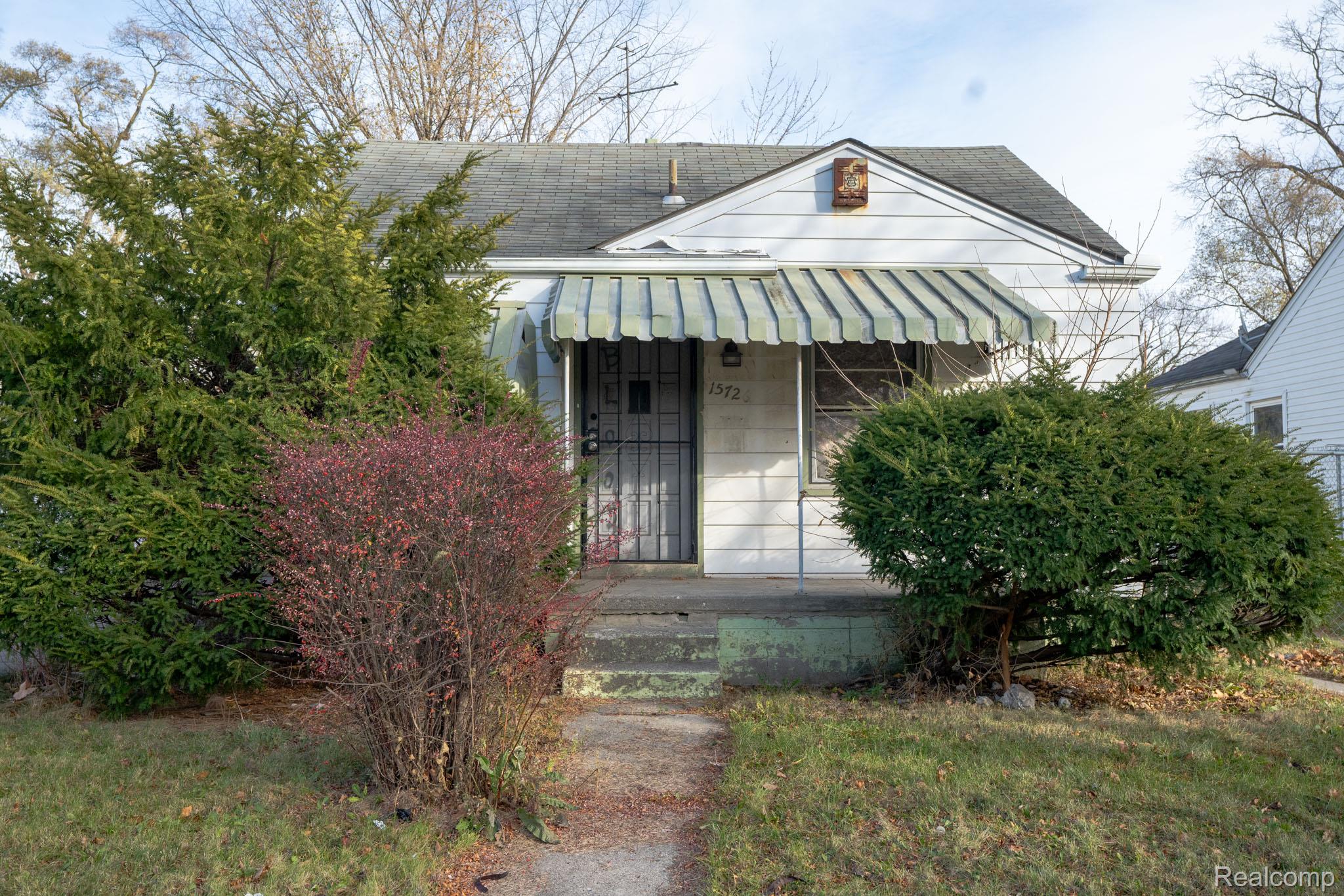 15726 Hubbell Street Property Photo 1