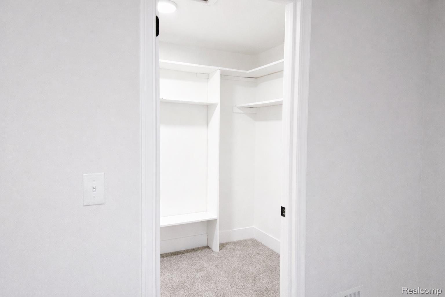 14851 Williamsburg Drive Property Photo 18