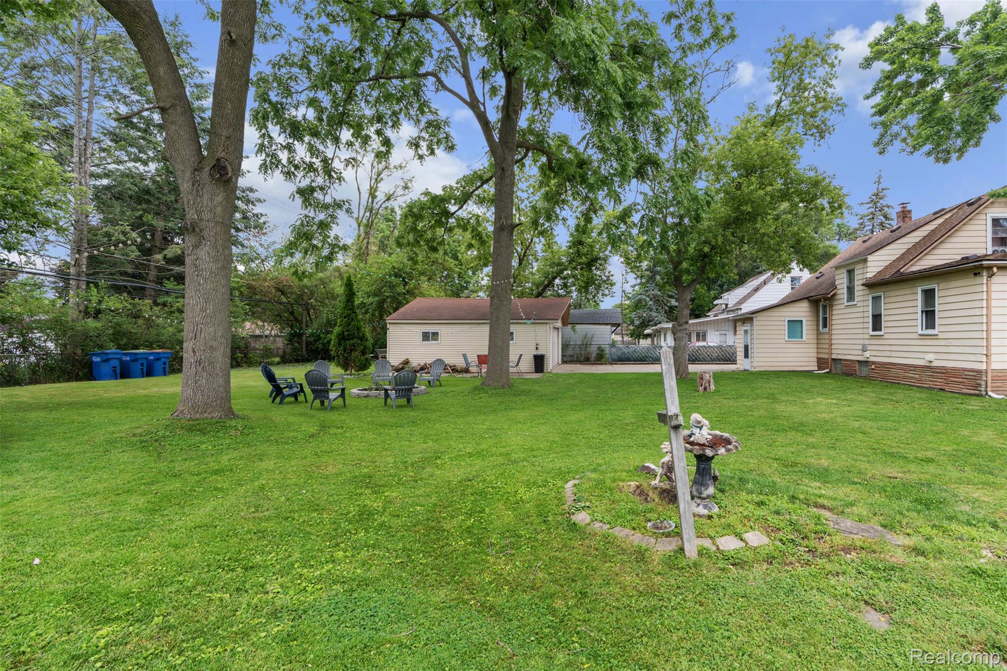 22355 Curie Avenue Property Photo 18