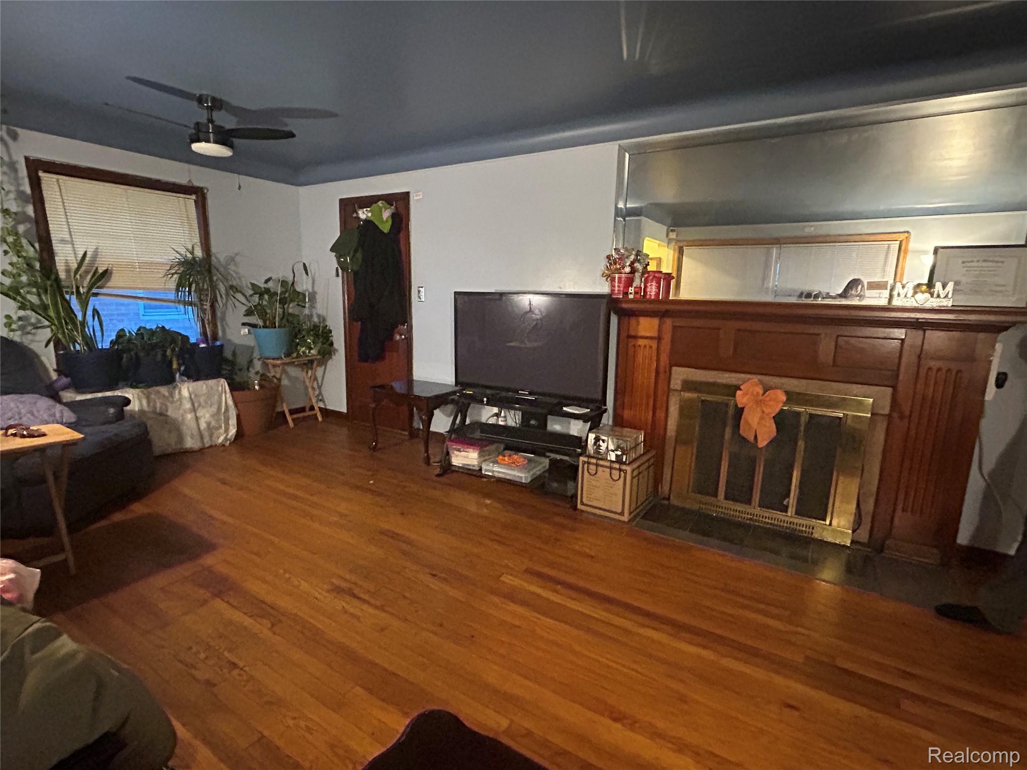 18415 Edinborough Road Property Photo 4