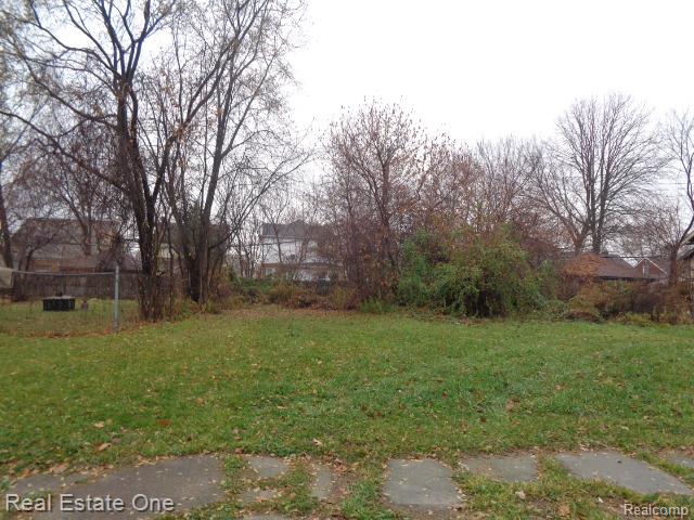 5285 Lenox Street Property Photo 2