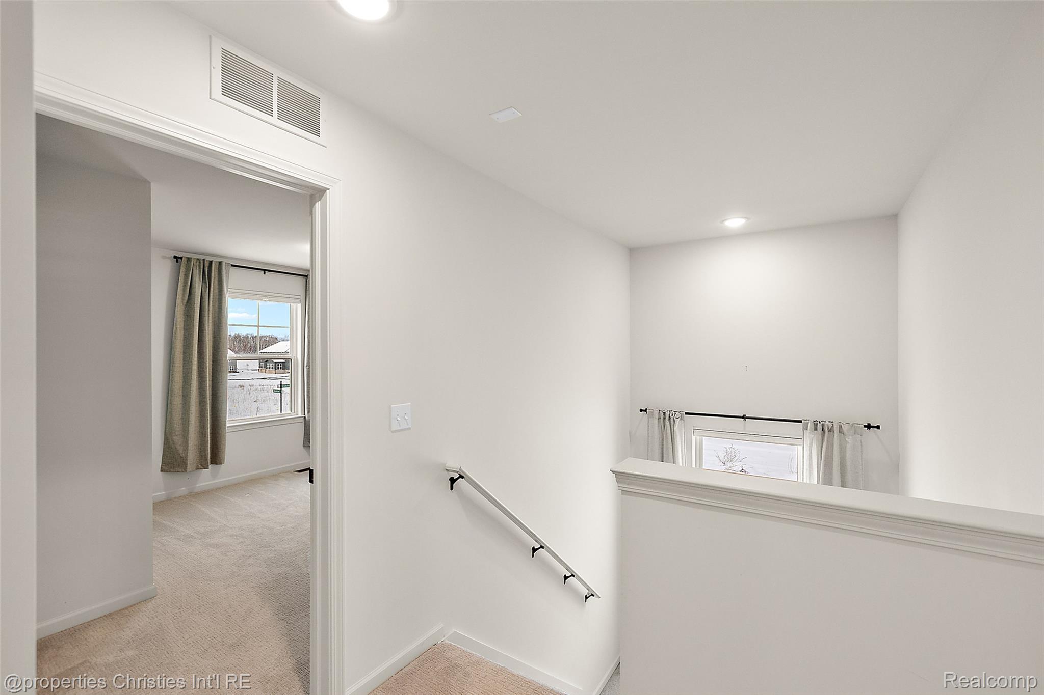 2436 Parkshore Drive Property Photo 26