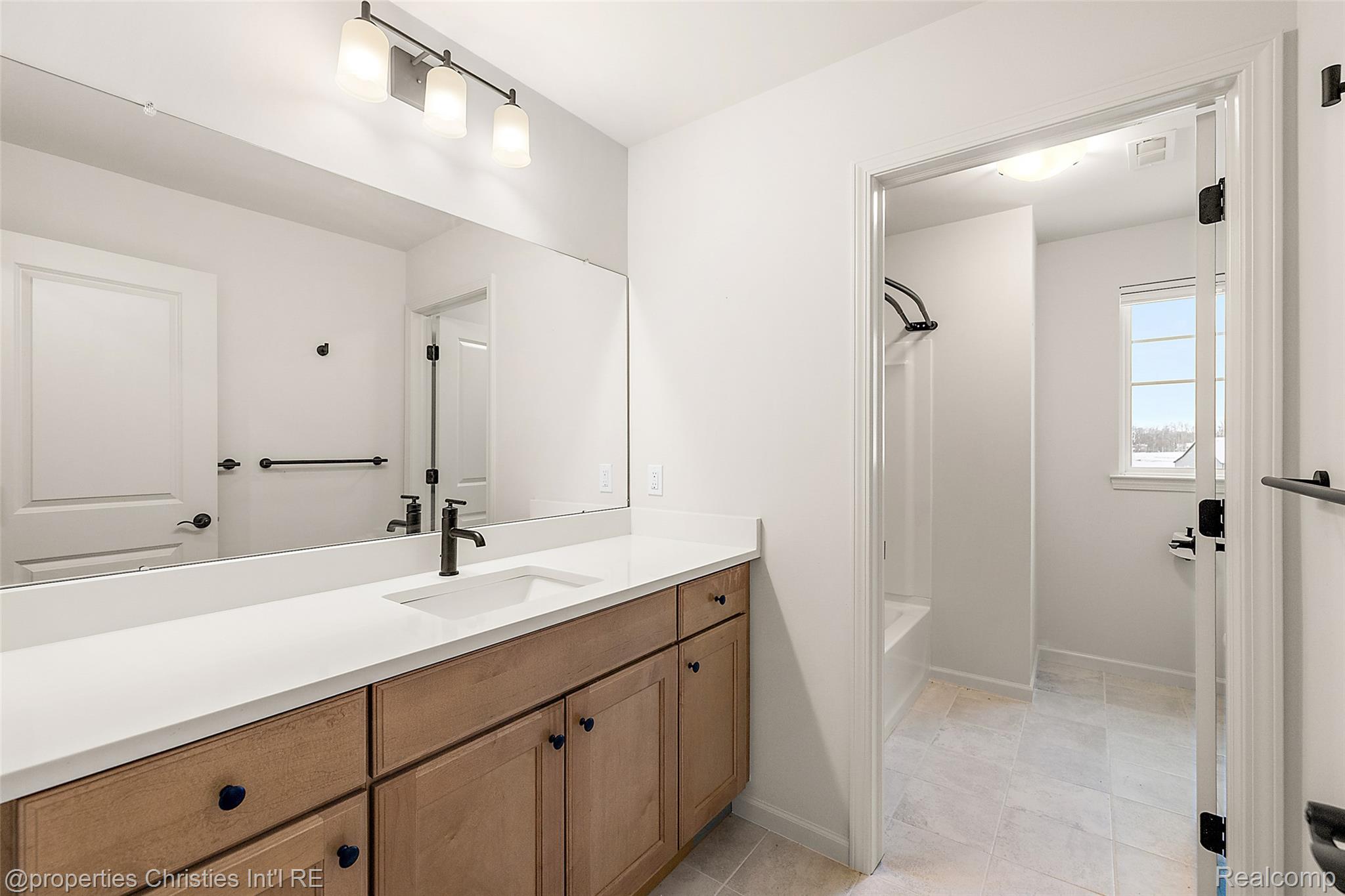 2436 Parkshore Drive Property Photo 39
