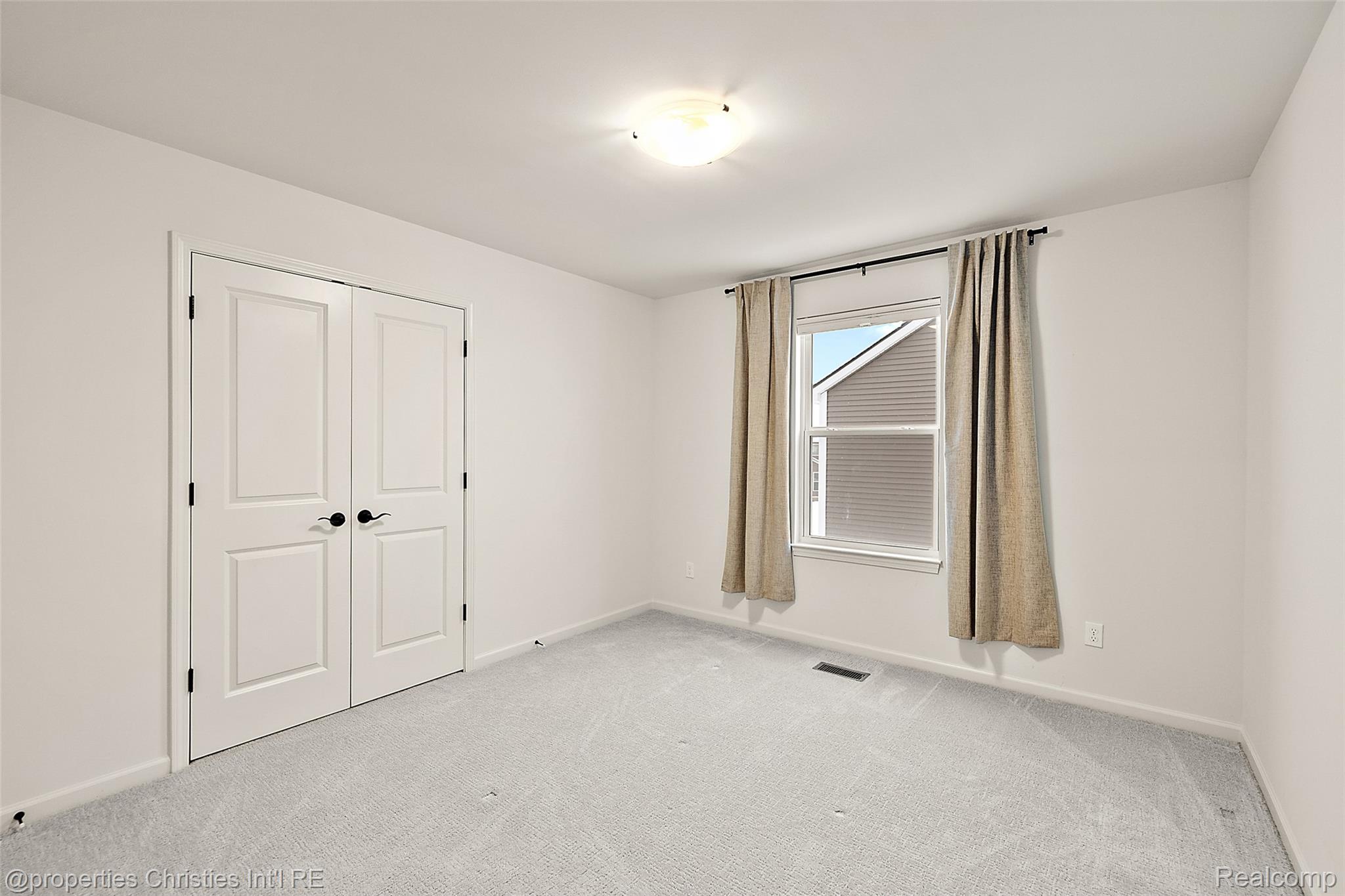 2436 Parkshore Drive Property Photo 43