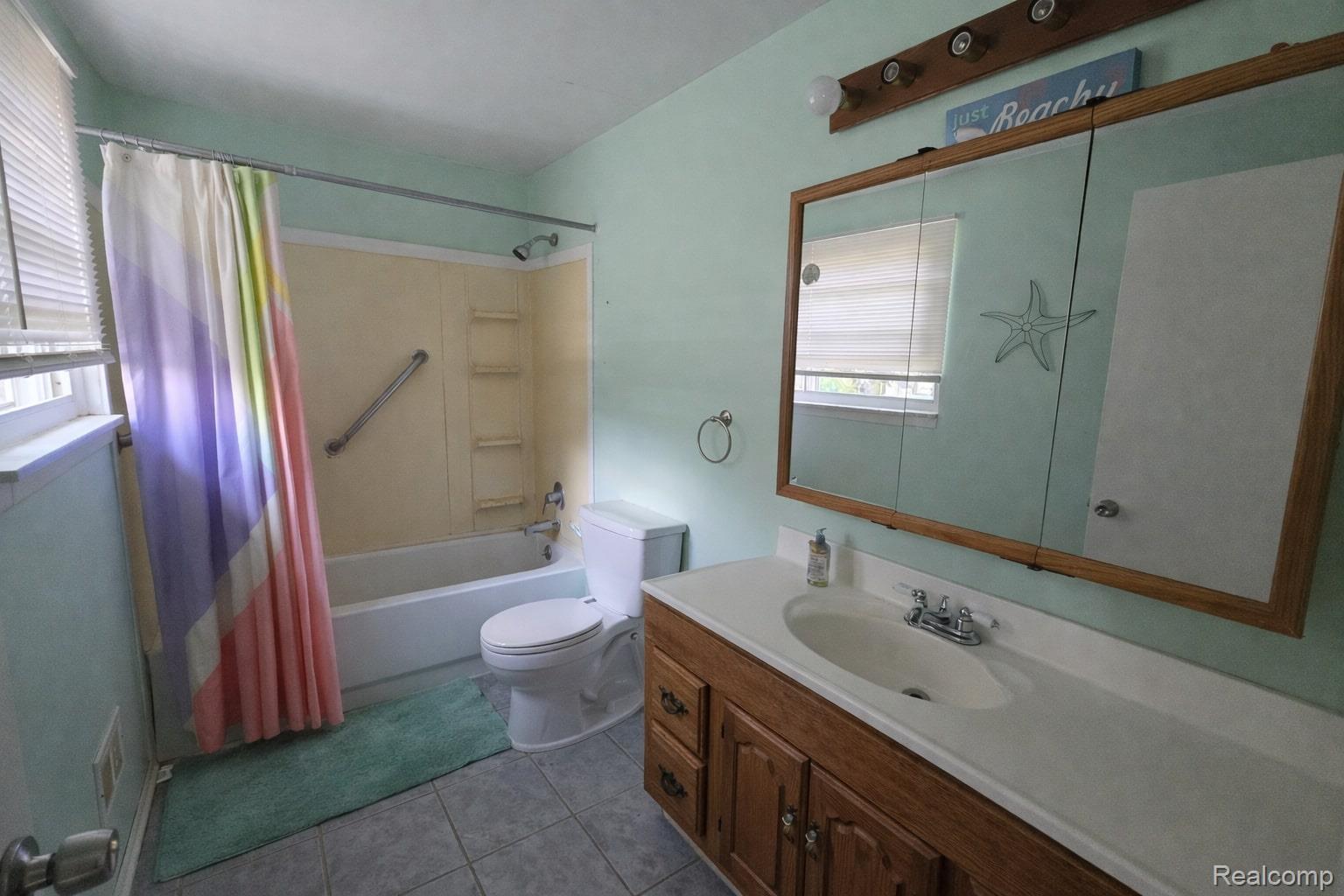 5969 Pleasant Drive Property Photo 12