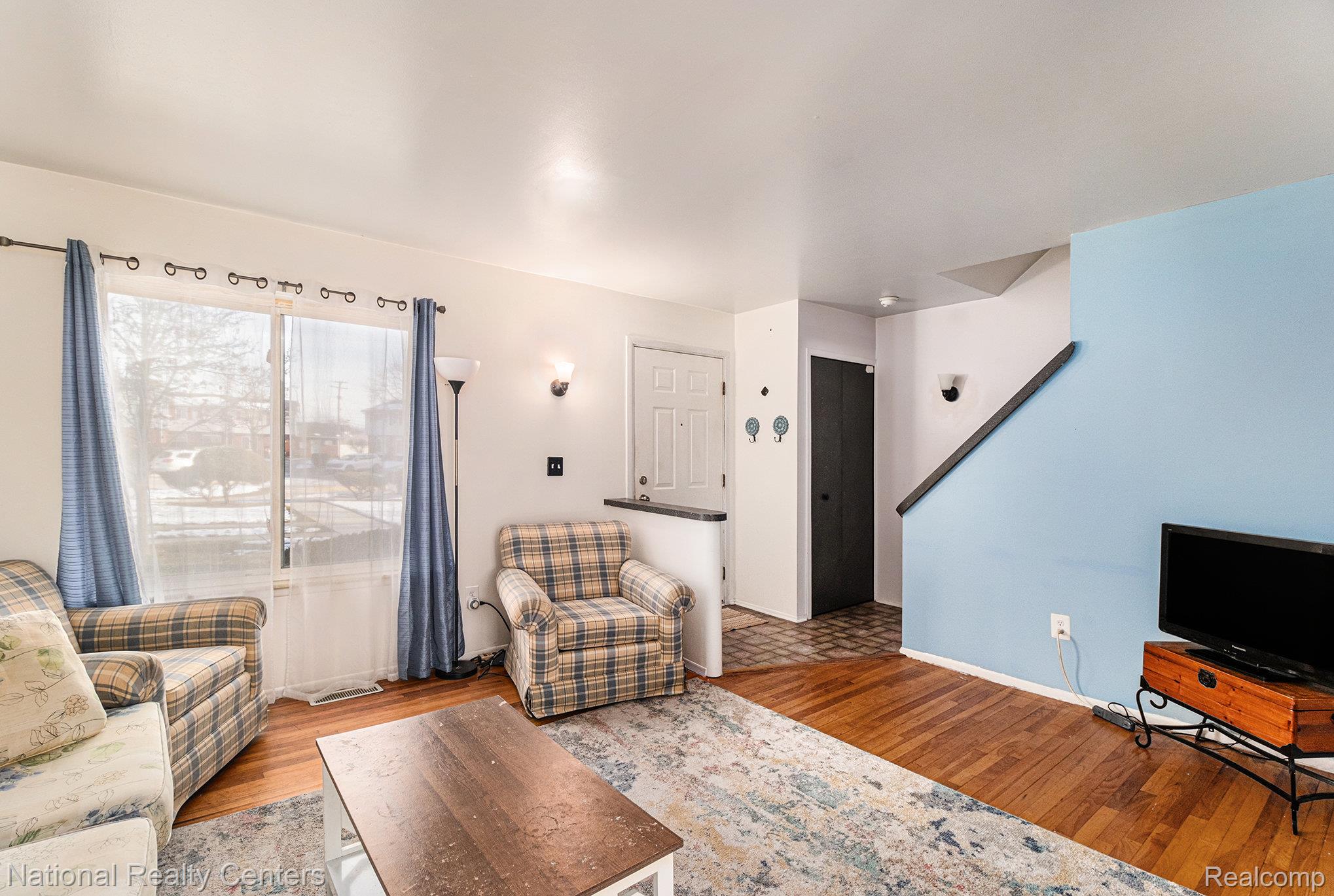 27809 Eastwick Sq. Property Photo 3