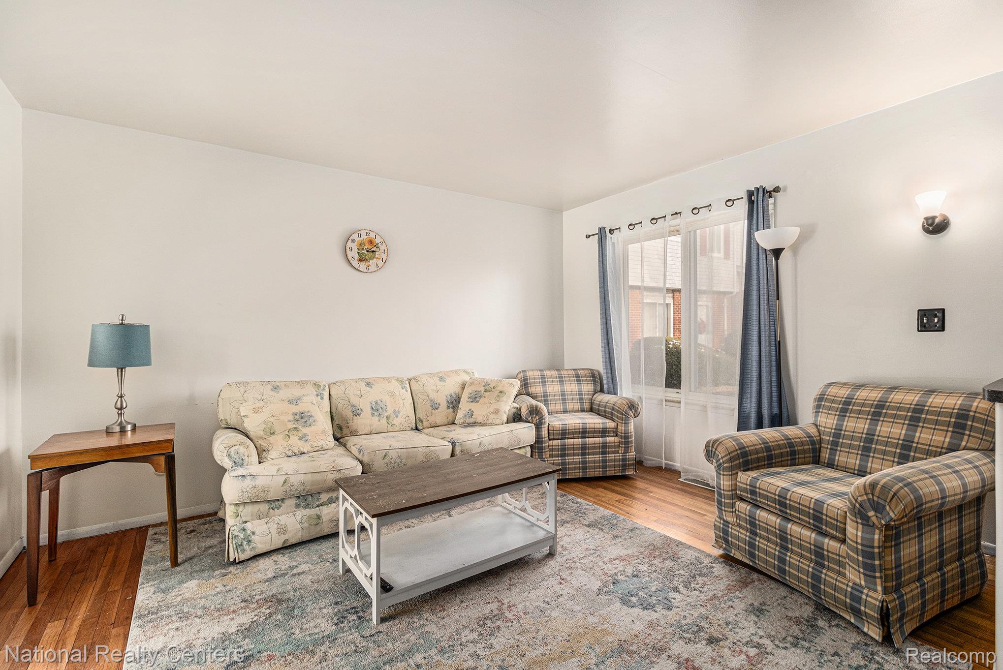 27809 Eastwick Sq. Property Photo 4