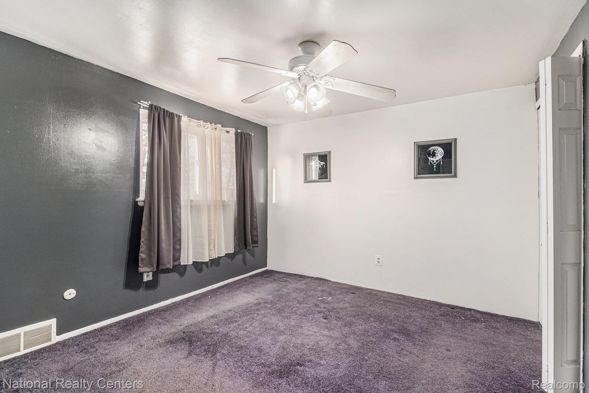 27809 Eastwick Sq. Property Photo 9