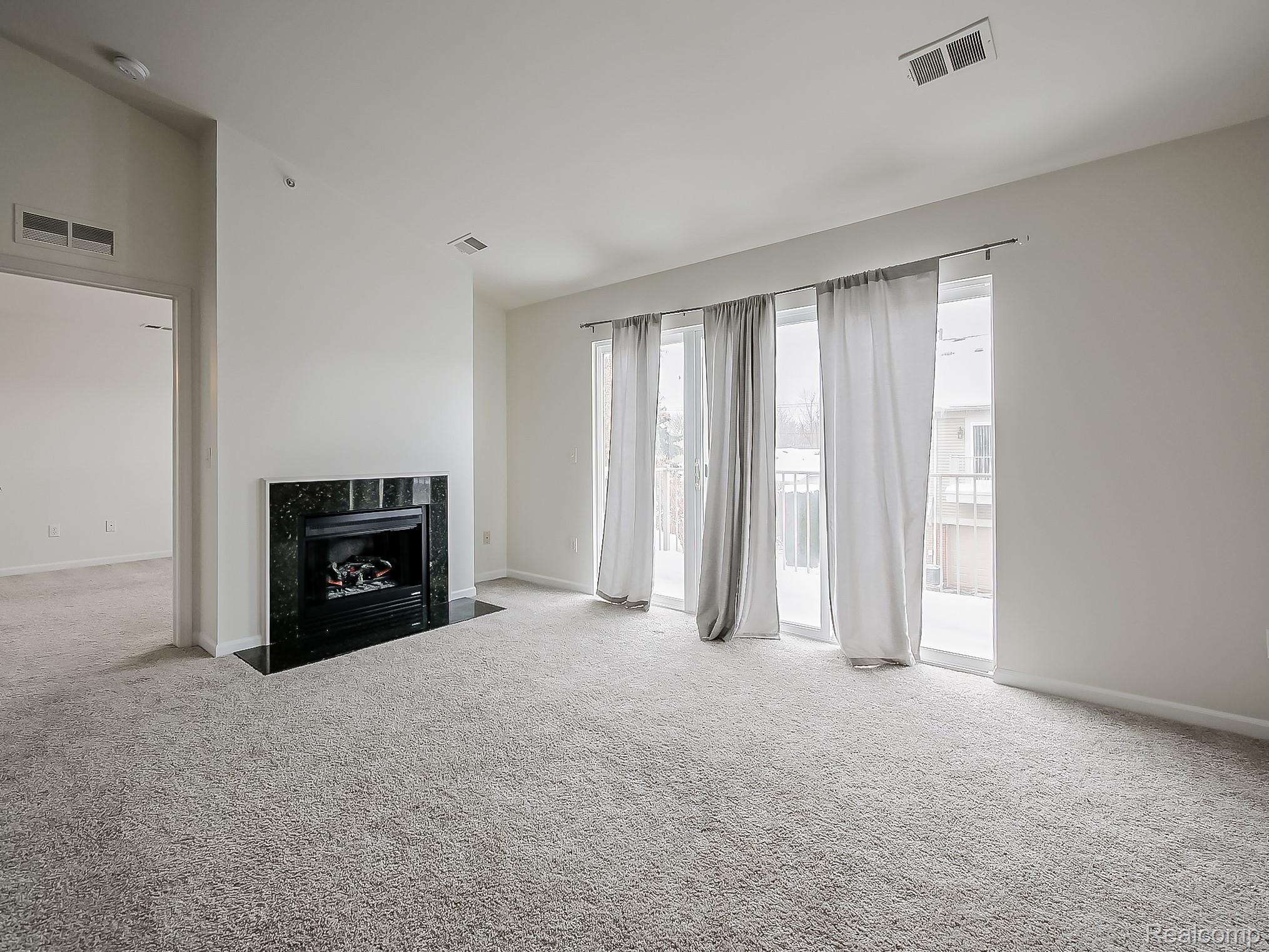 245 Wright Street Property Photo 3