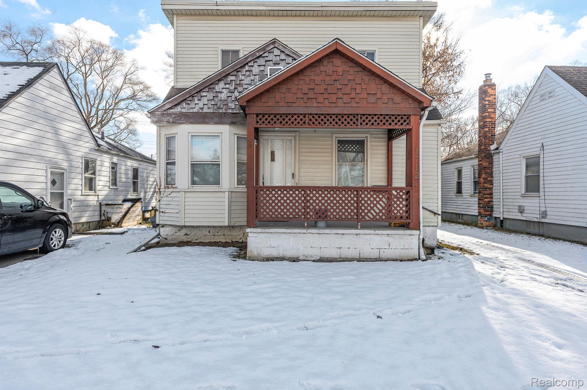 17124 Toepfer Drive Property Photo 1