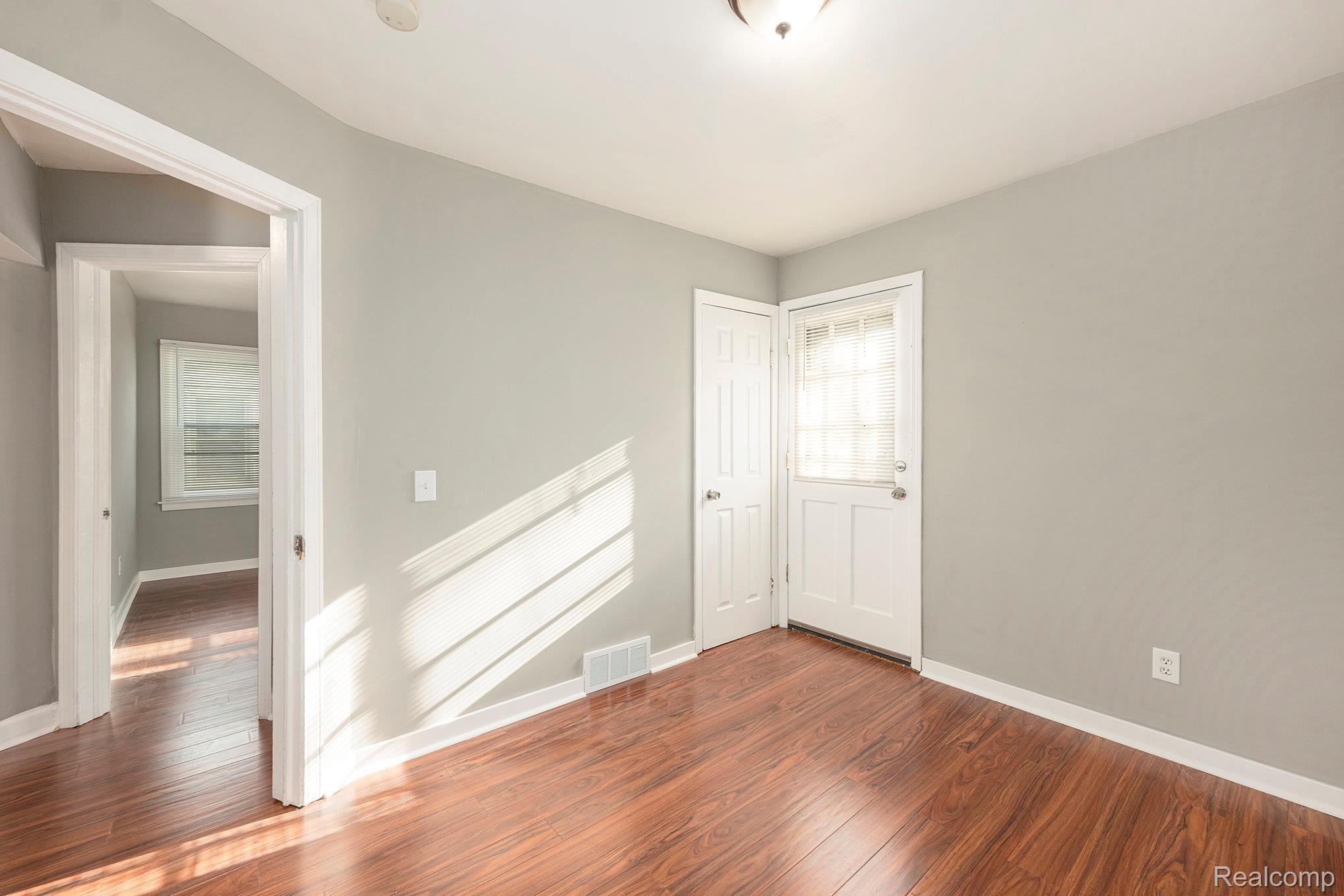 17124 Toepfer Drive Property Photo 12