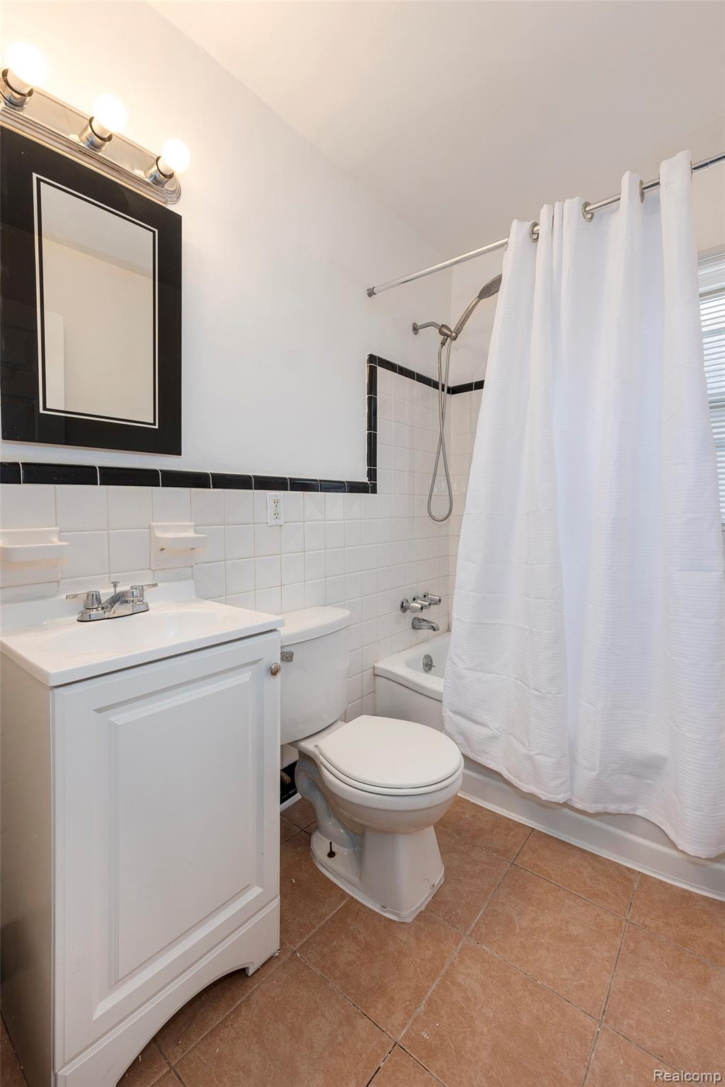 17124 Toepfer Drive Property Photo 15