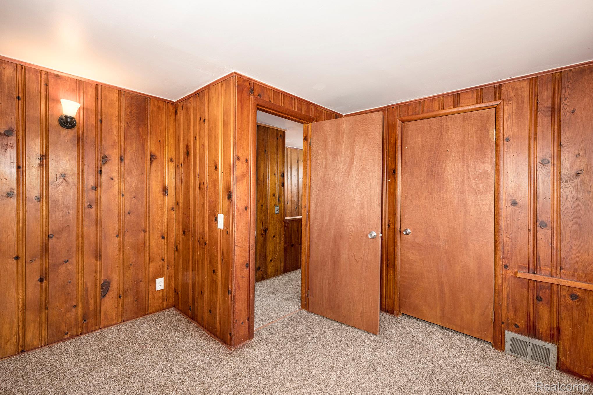 17124 Toepfer Drive Property Photo 17