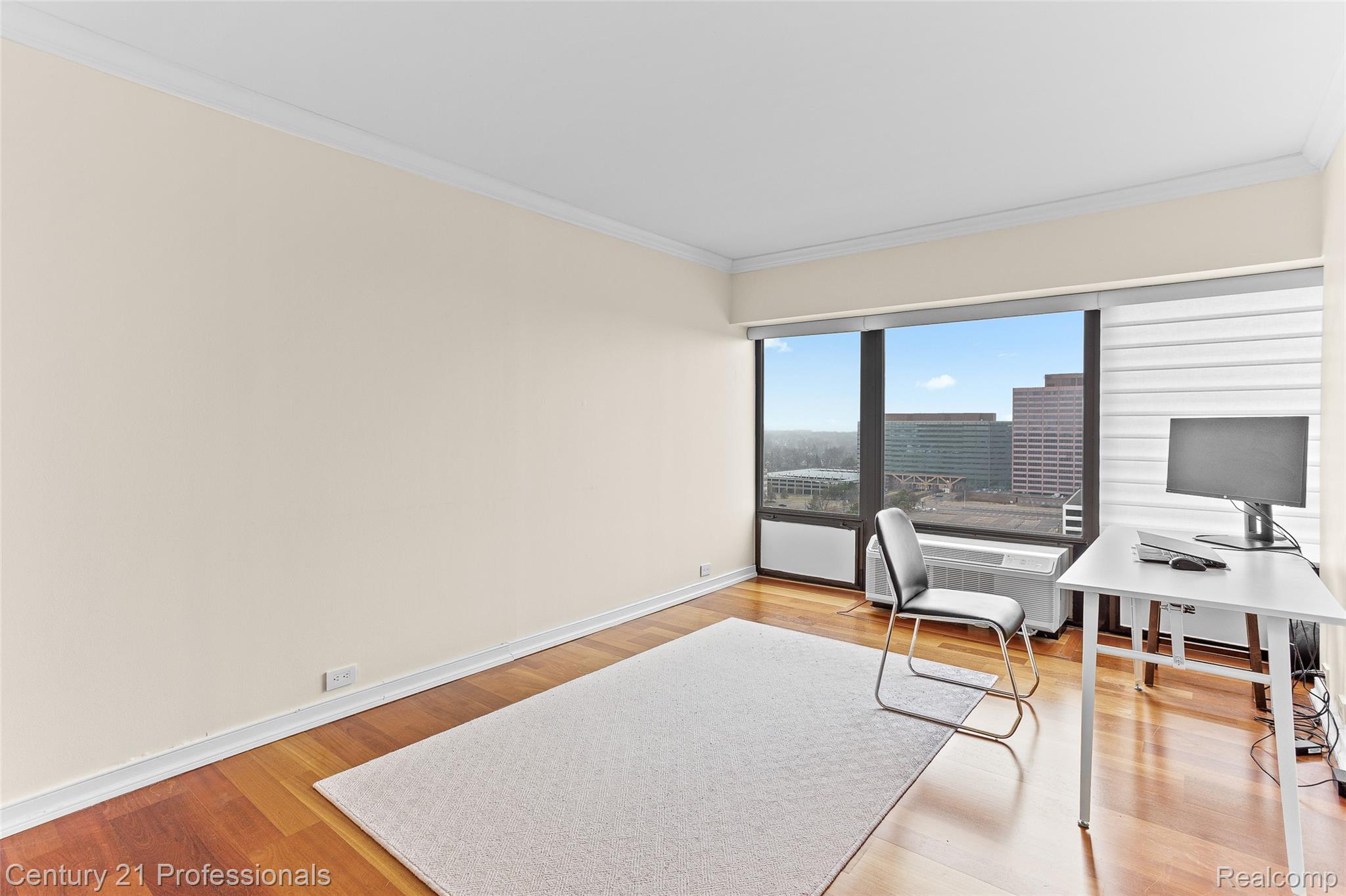 5000 Town Center 1704 Property Photo 8
