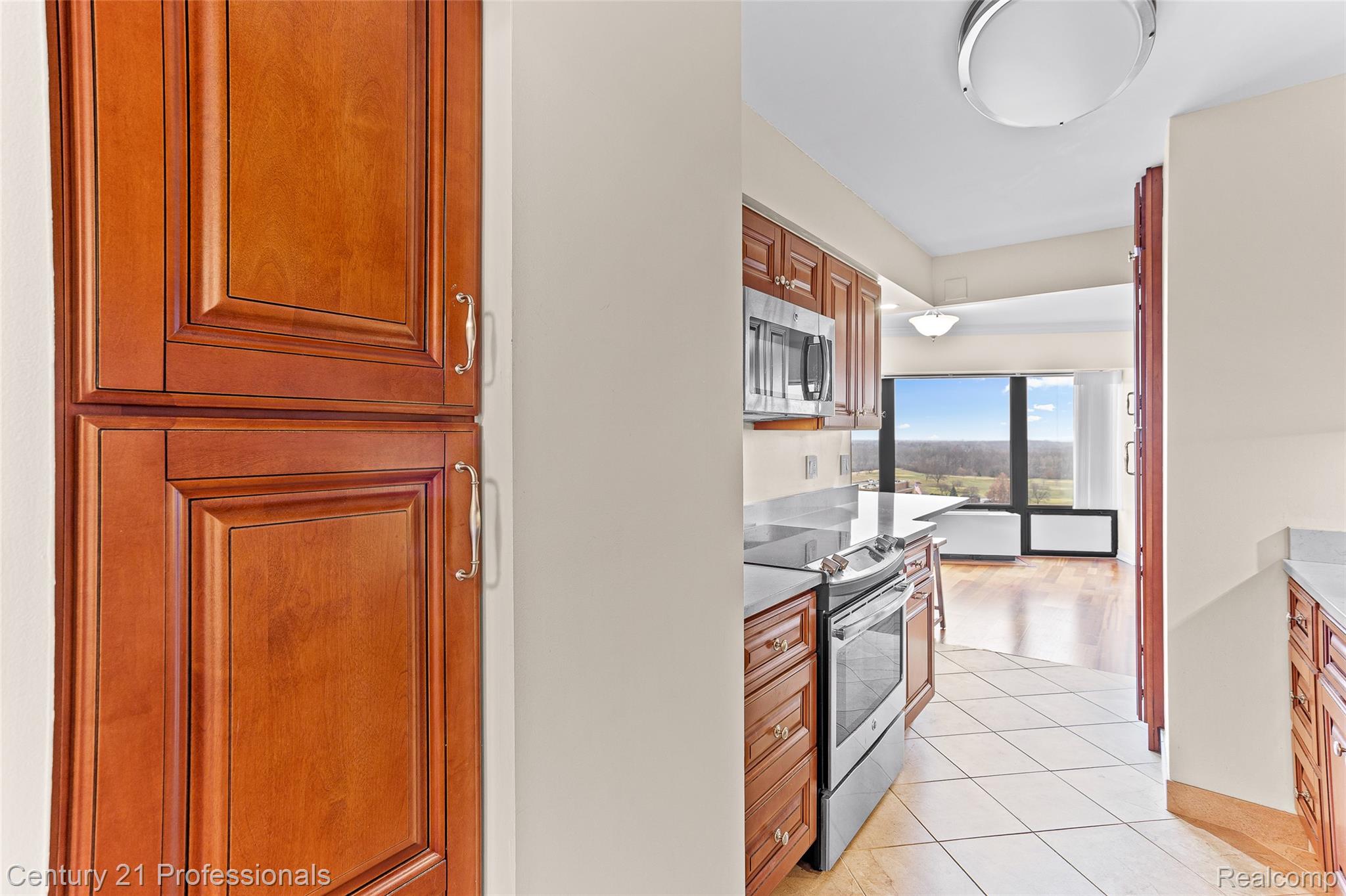 5000 Town Center 1704 Property Photo 20