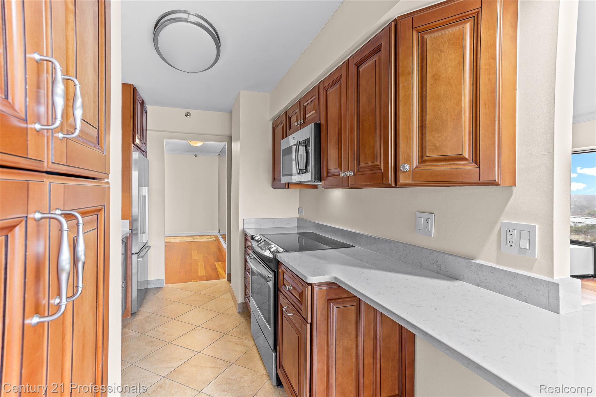 5000 Town Center 1704 Property Photo 24