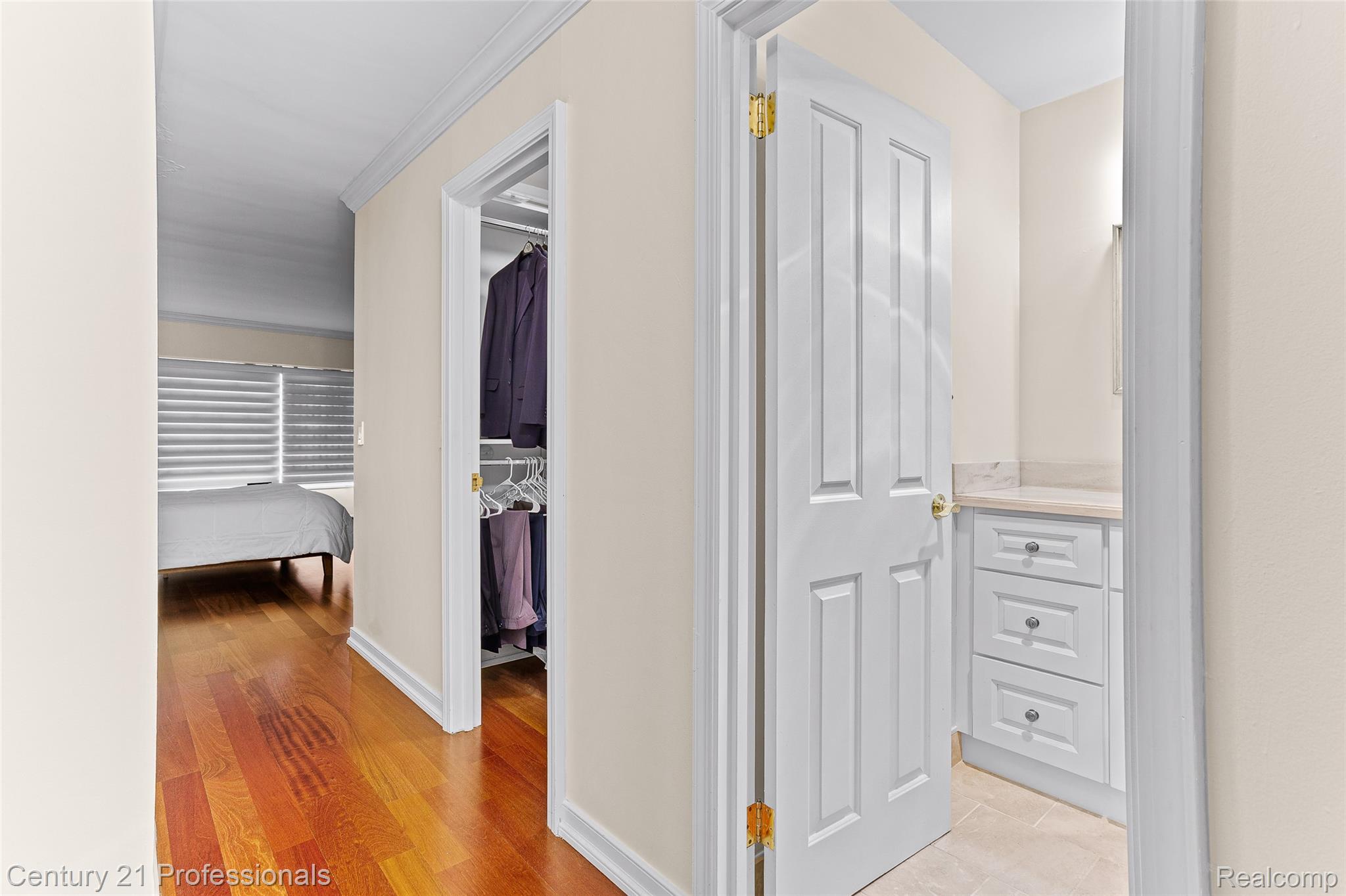 5000 Town Center 1704 Property Photo 25