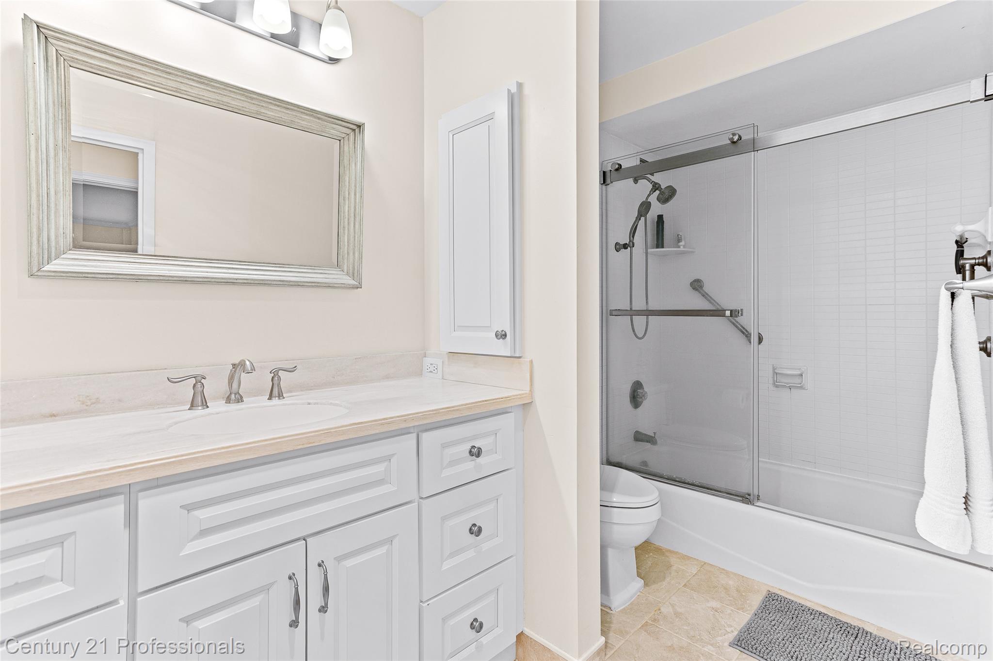 5000 Town Center 1704 Property Photo 26
