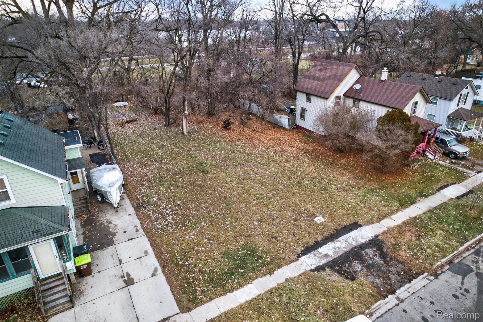 404 Almyra Avenue Property Photo 1