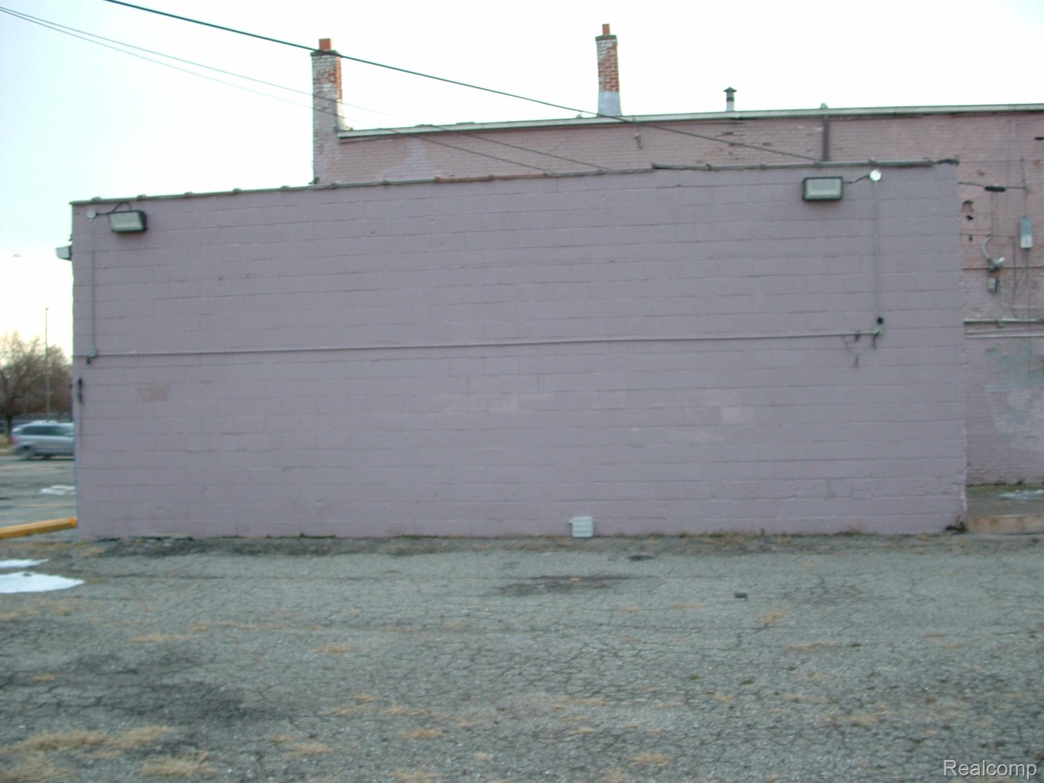 20650 Fenkell Avenue Property Photo 18