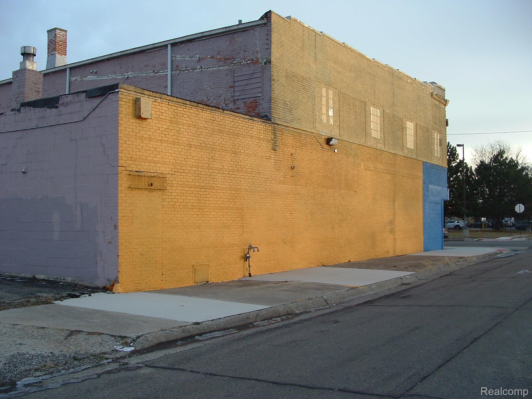20650 Fenkell Avenue Property Photo 26