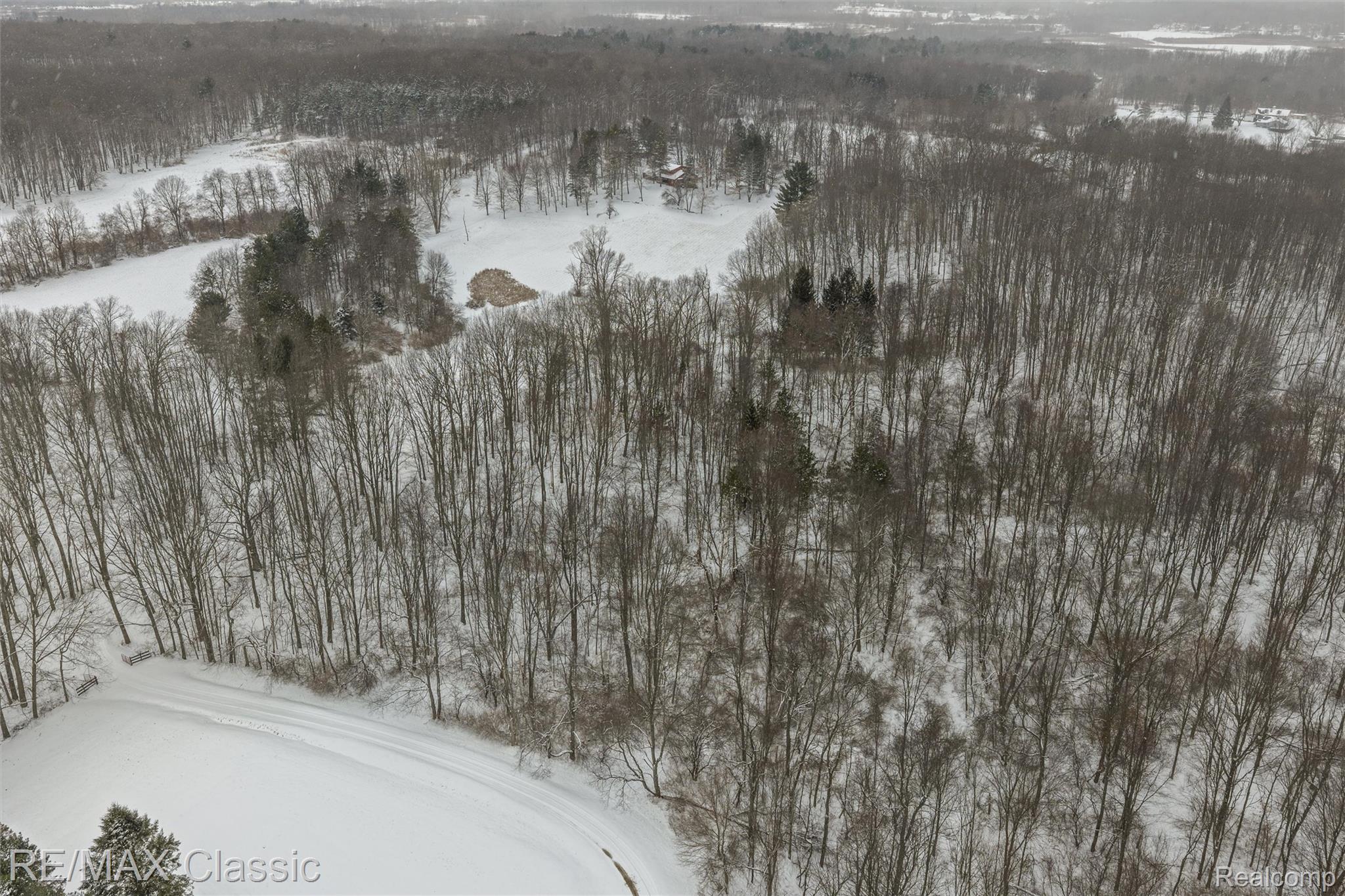 3737 Rock Valley Property Photo 9