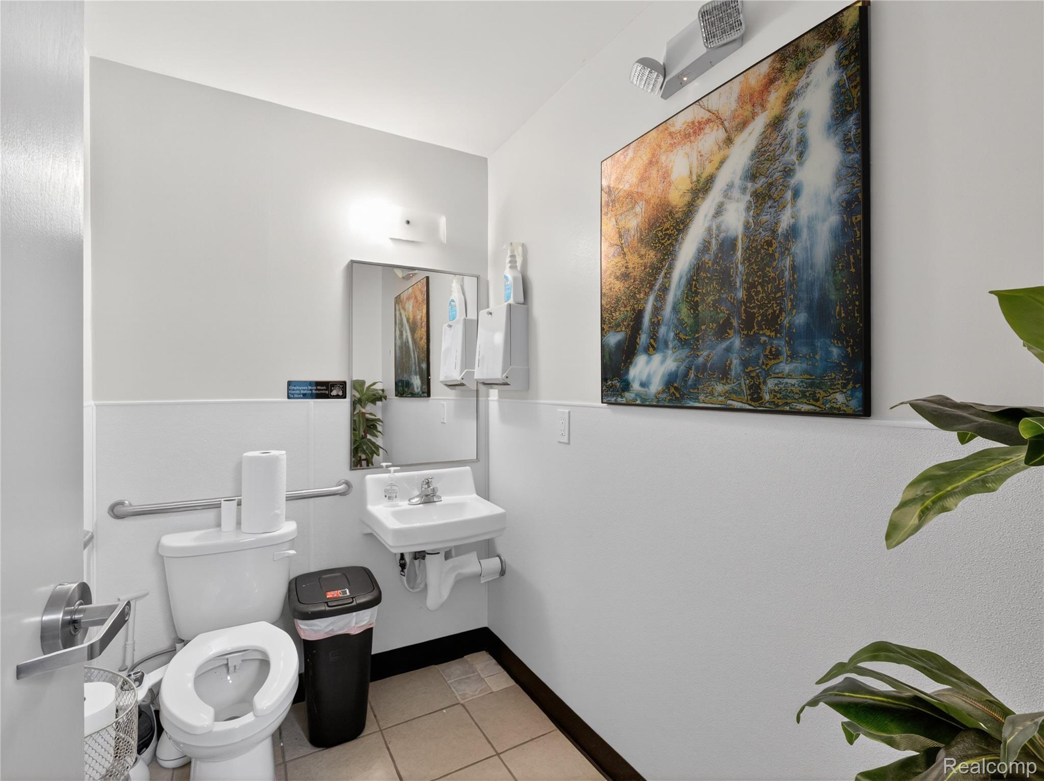 37824 Van Dyke Ave Property Photo 42